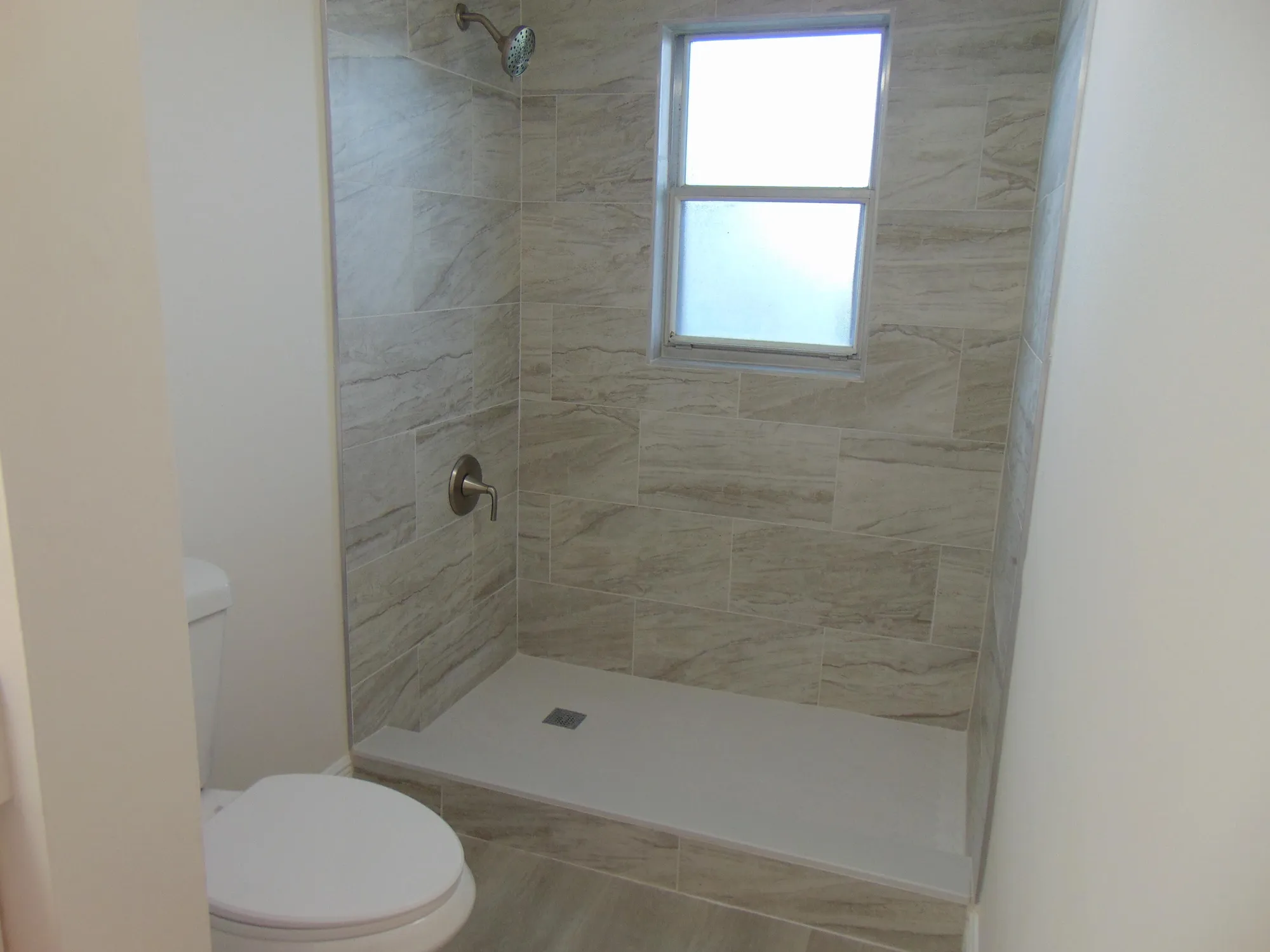 Property Slideshow image 10 of 16 | 3595 birdie dr apt 103, Lake Worth, FL, 33467