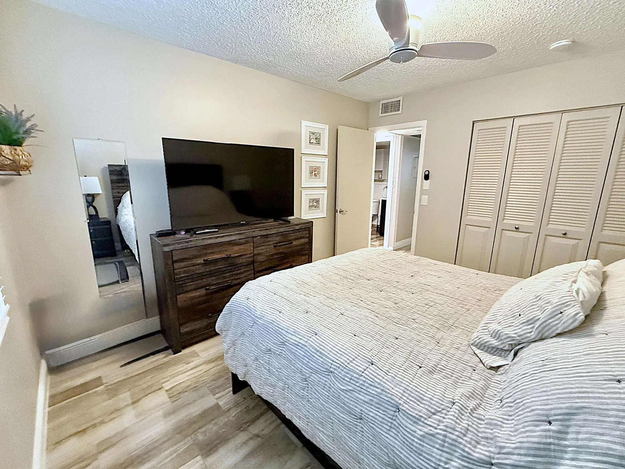 Property Slideshow image 22 of 70 | 359 oakridge t, Deerfield Beach, FL, 33442