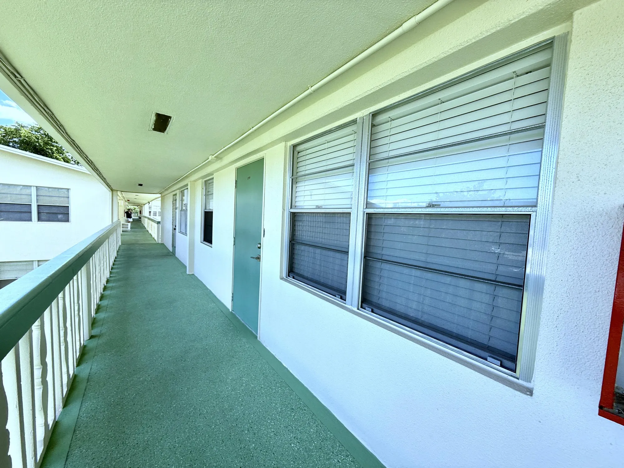 Property Slideshow image 36 of 70 | 359 oakridge t, Deerfield Beach, FL, 33442