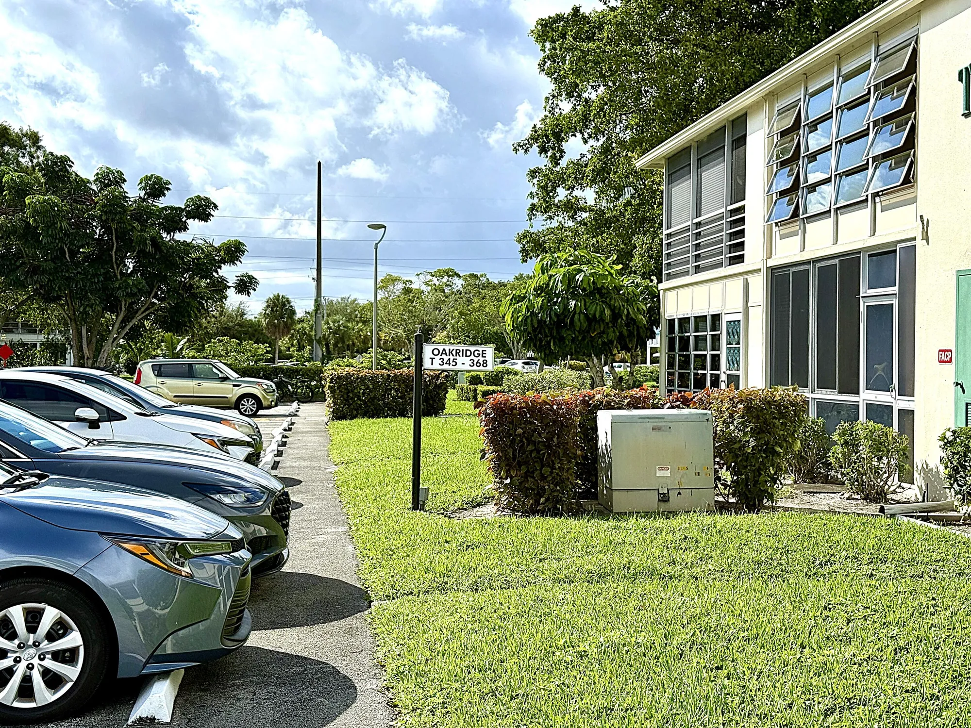 Property Slideshow image 40 of 70 | 359 oakridge t, Deerfield Beach, FL, 33442