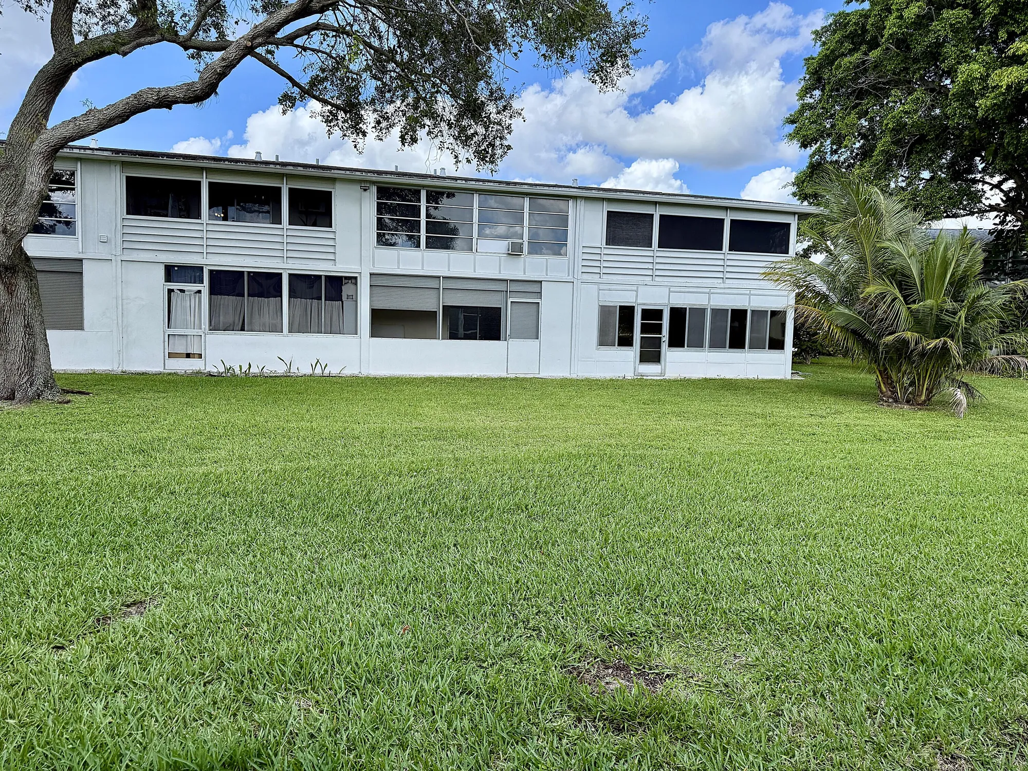 Property Slideshow image 34 of 70 | 359 oakridge t, Deerfield Beach, FL, 33442