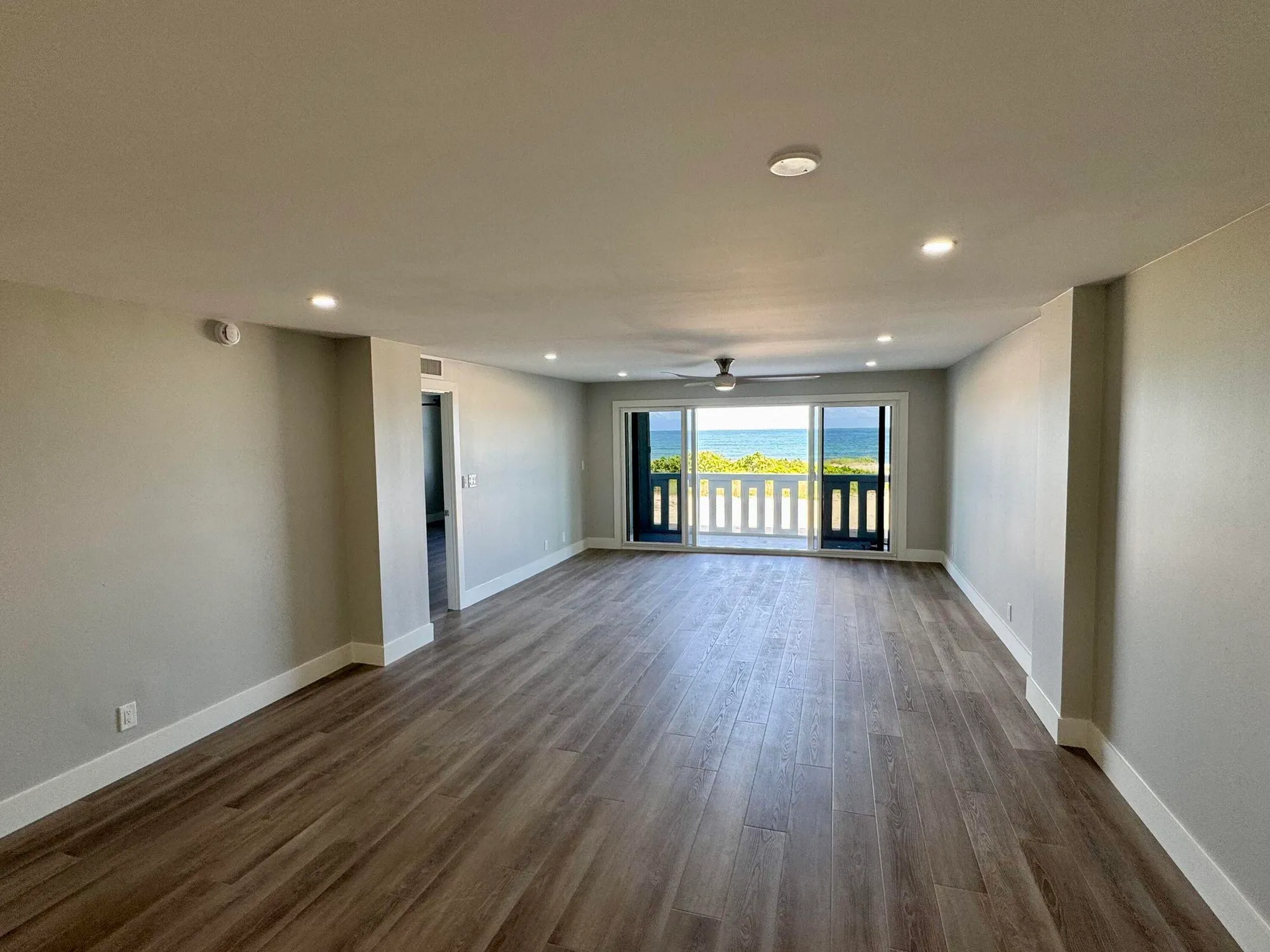 Property Slideshow image 5 of 56 | 1012 n ocean blvd apt 203, Pompano Beach, FL, 33062