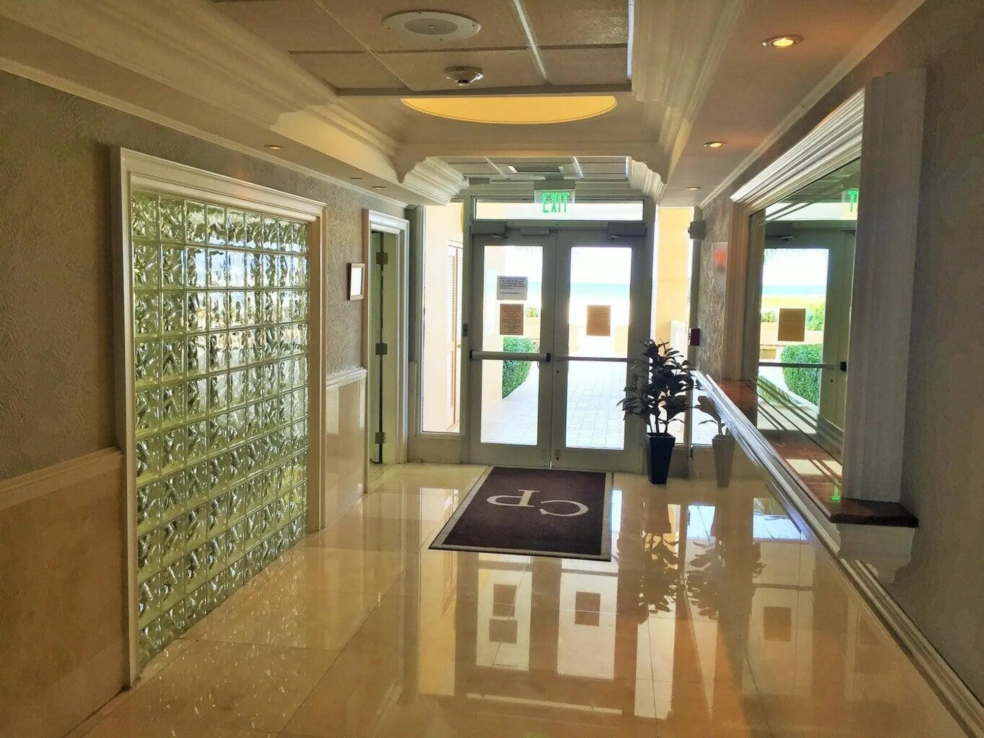 Property Slideshow image 43 of 56 | 1012 n ocean blvd apt 203, Pompano Beach, FL, 33062