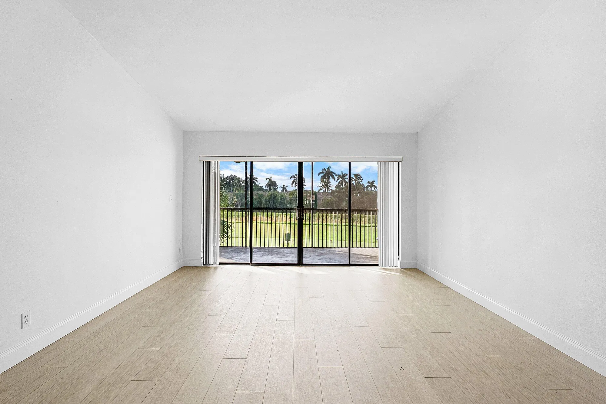 Property Slideshow image 19 of 64 | 5054 golfview ct apt 1525, Delray Beach, FL, 33484