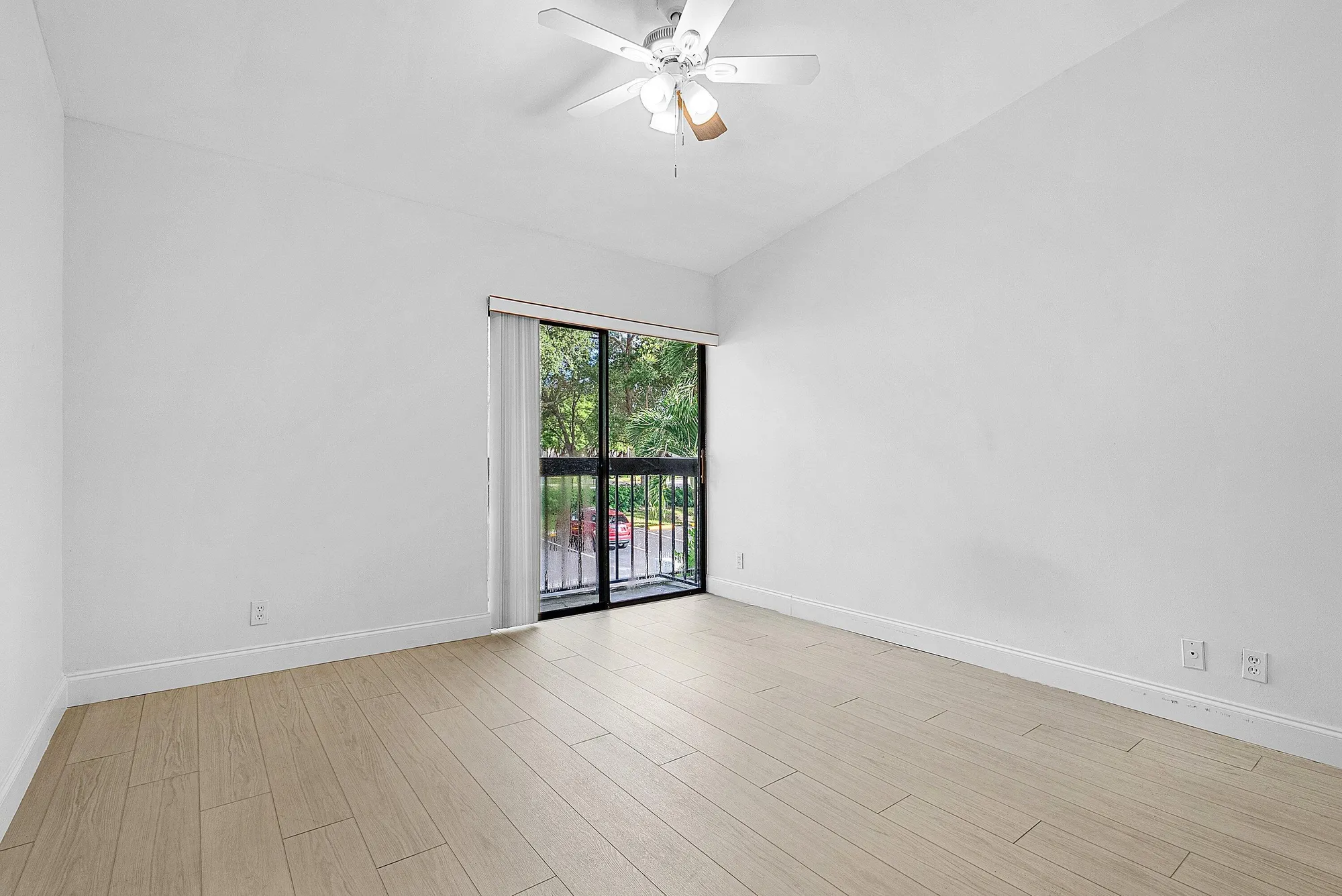 Property Slideshow image 28 of 64 | 5054 golfview ct apt 1525, Delray Beach, FL, 33484