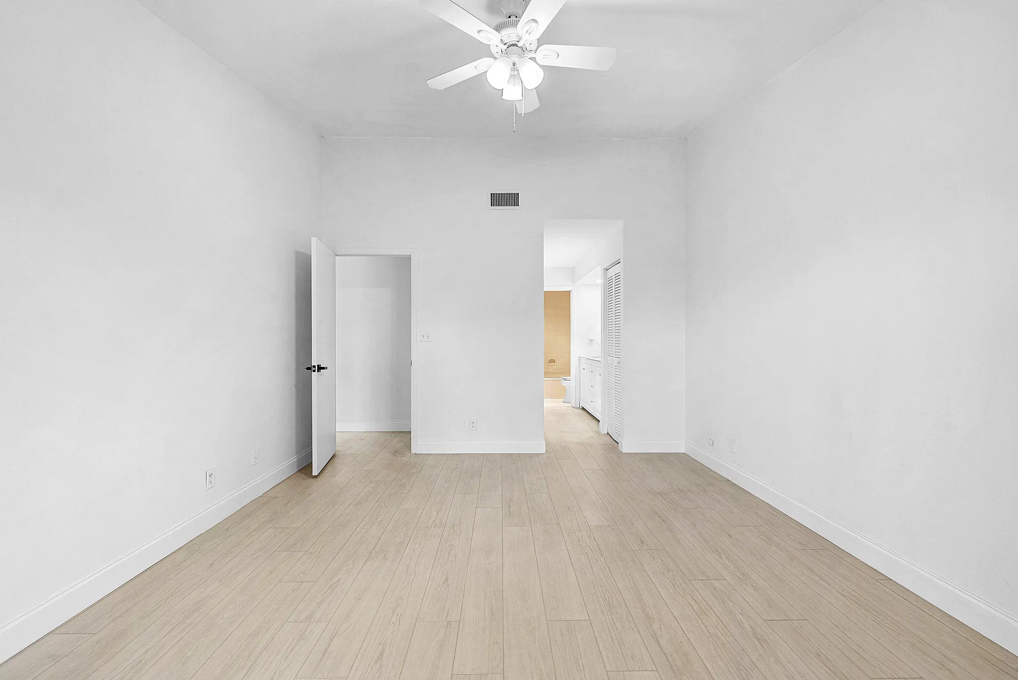 Property Slideshow image 22 of 64 | 5054 golfview ct apt 1525, Delray Beach, FL, 33484