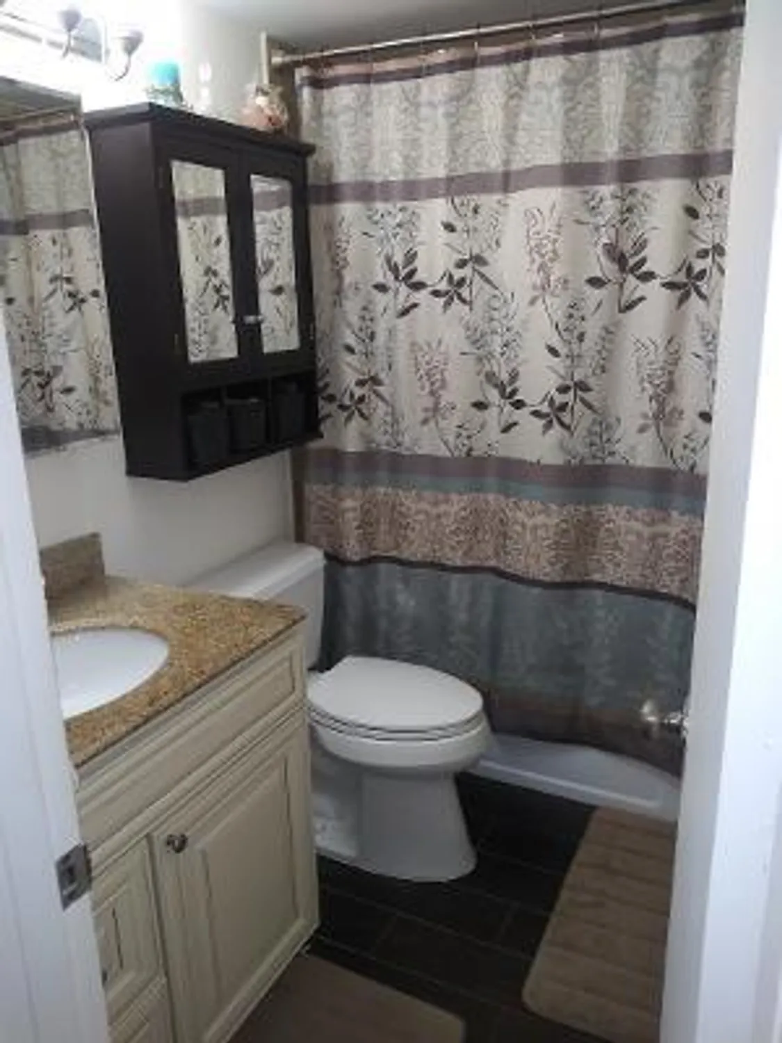 Property Slideshow image 8 of 13 | 119 fanshaw c, Boca Raton, FL, 33434