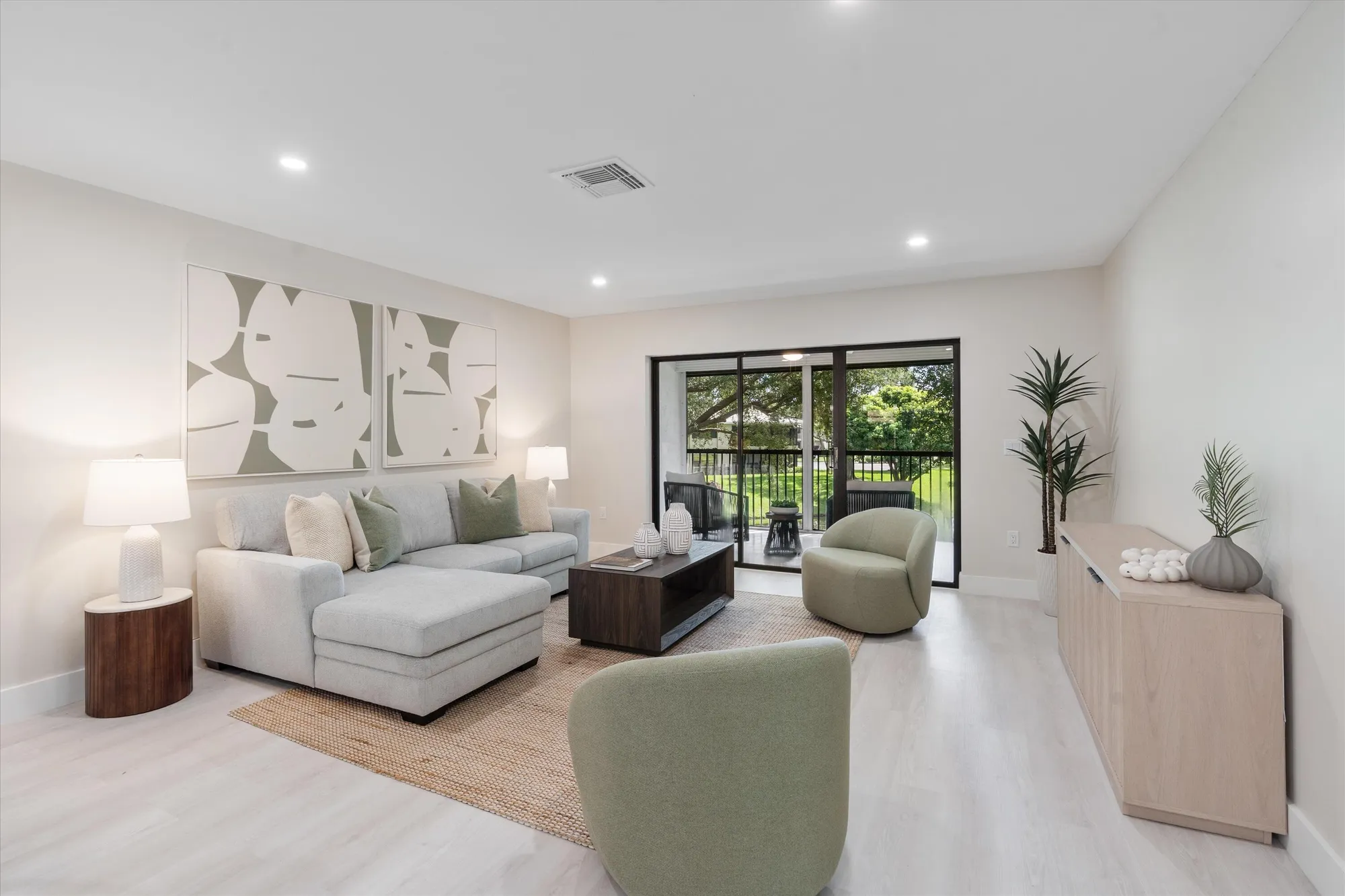 Property Slideshow image 1 of 42 | 29 stratford ln d, Boynton Beach, FL, 33436