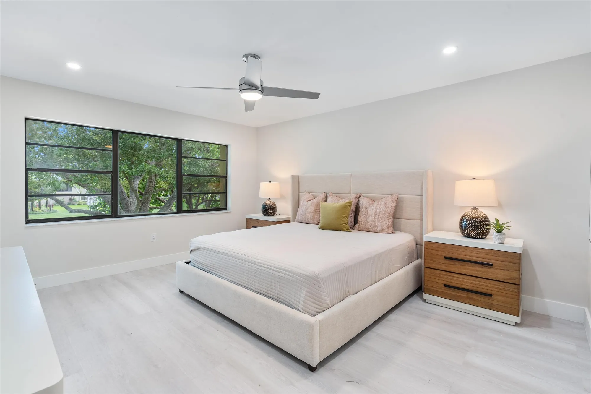 Property Slideshow image 8 of 42 | 29 stratford ln d, Boynton Beach, FL, 33436