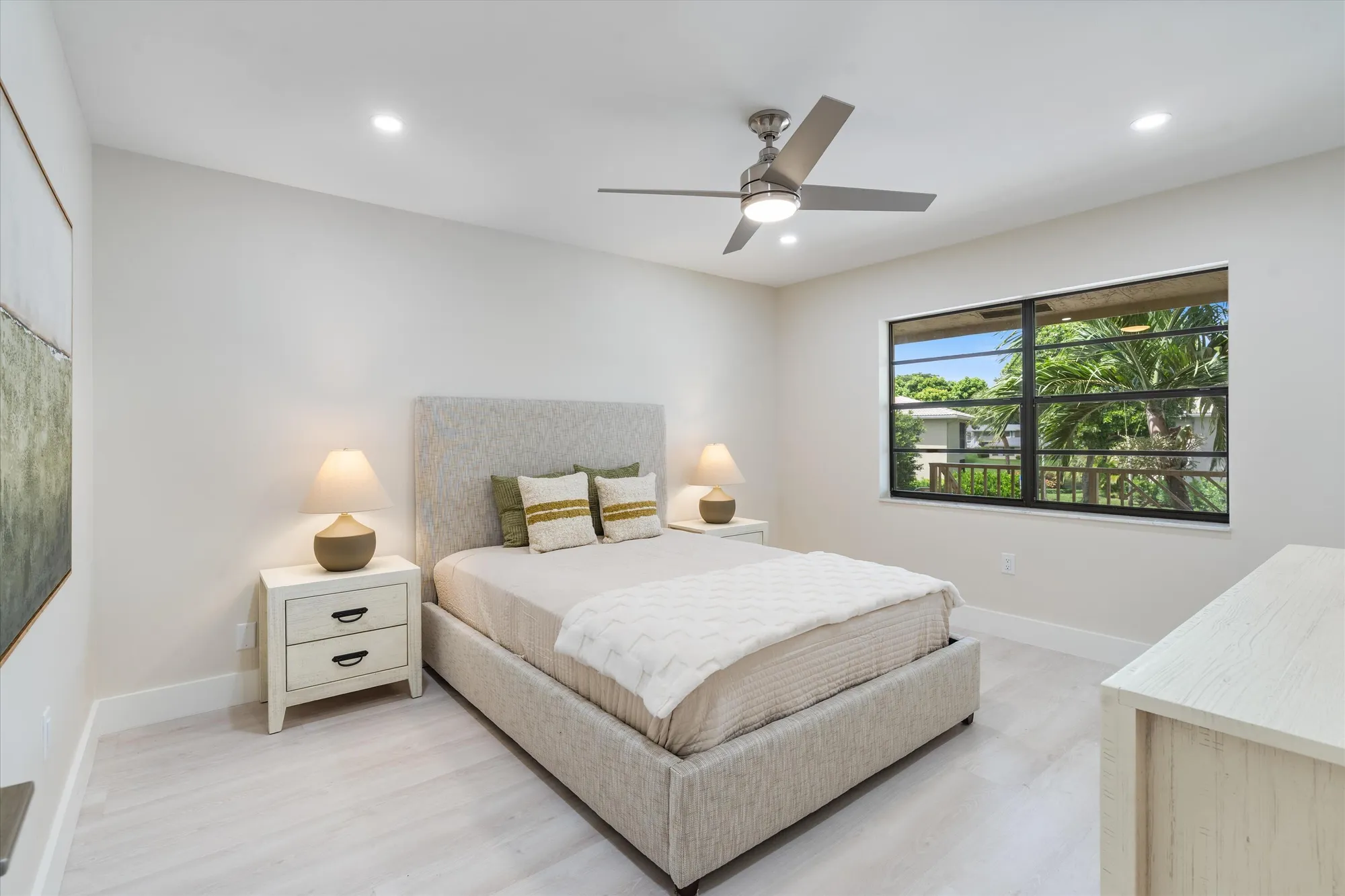 Property Slideshow image 11 of 42 | 29 stratford ln d, Boynton Beach, FL, 33436