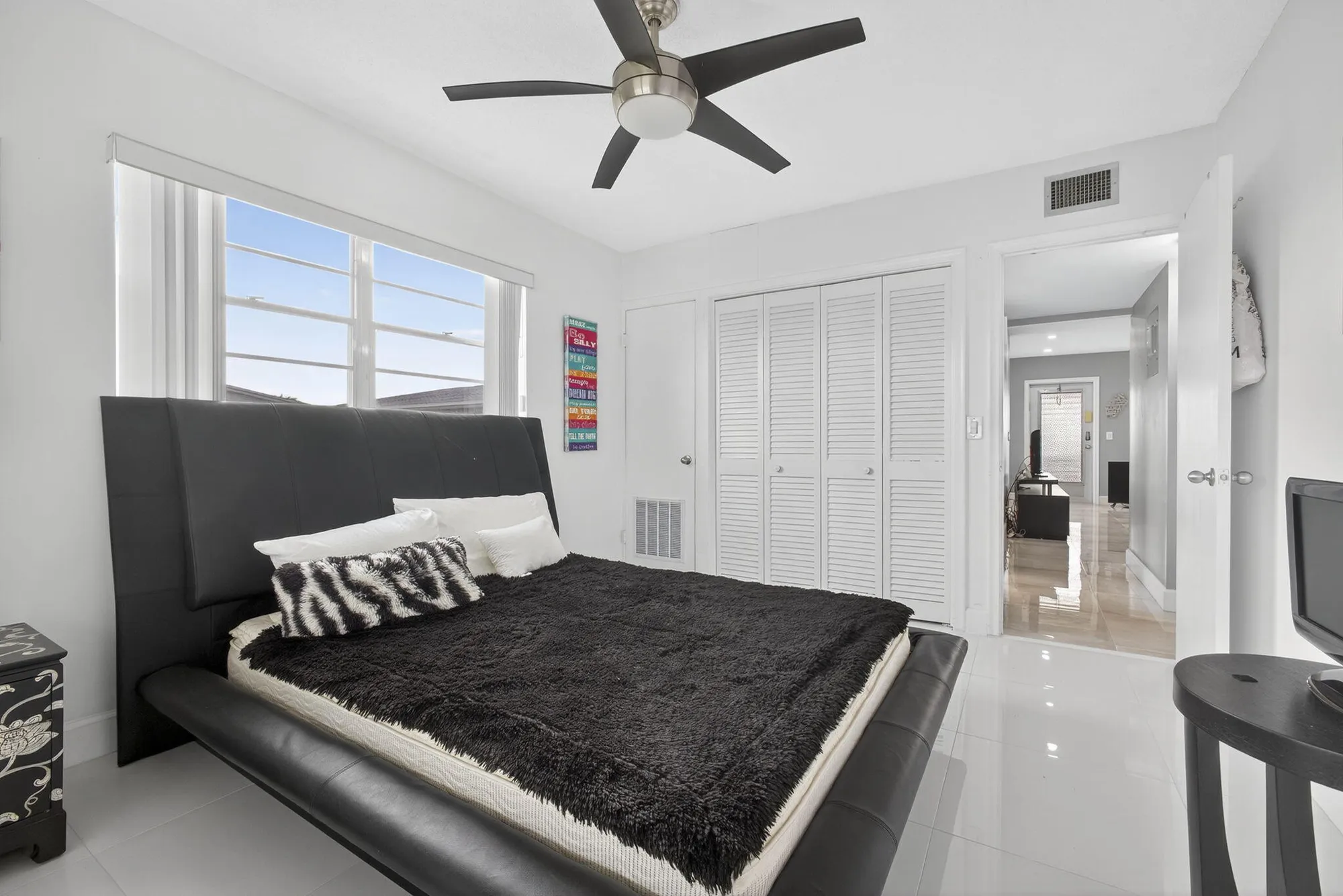 Property Slideshow image 16 of 33 | 160 easthampton g, West Palm Beach, FL, 33417
