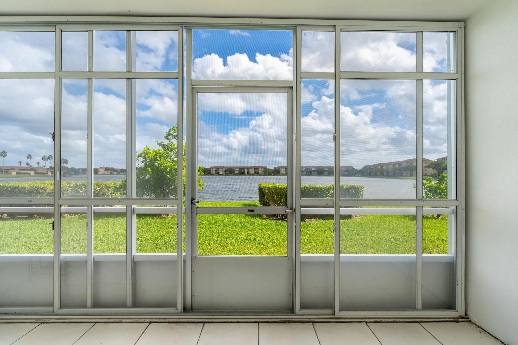 Property Slideshow image 23 of 54 | 1501 sw 134th way 105d, Pembroke Pines, FL, 33027