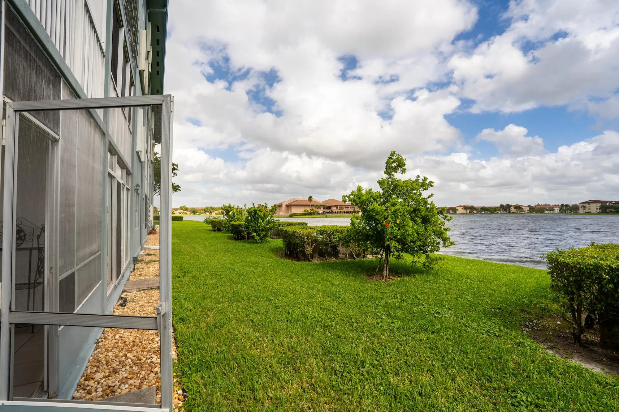 Property Slideshow image 24 of 54 | 1501 sw 134th way 105d, Pembroke Pines, FL, 33027