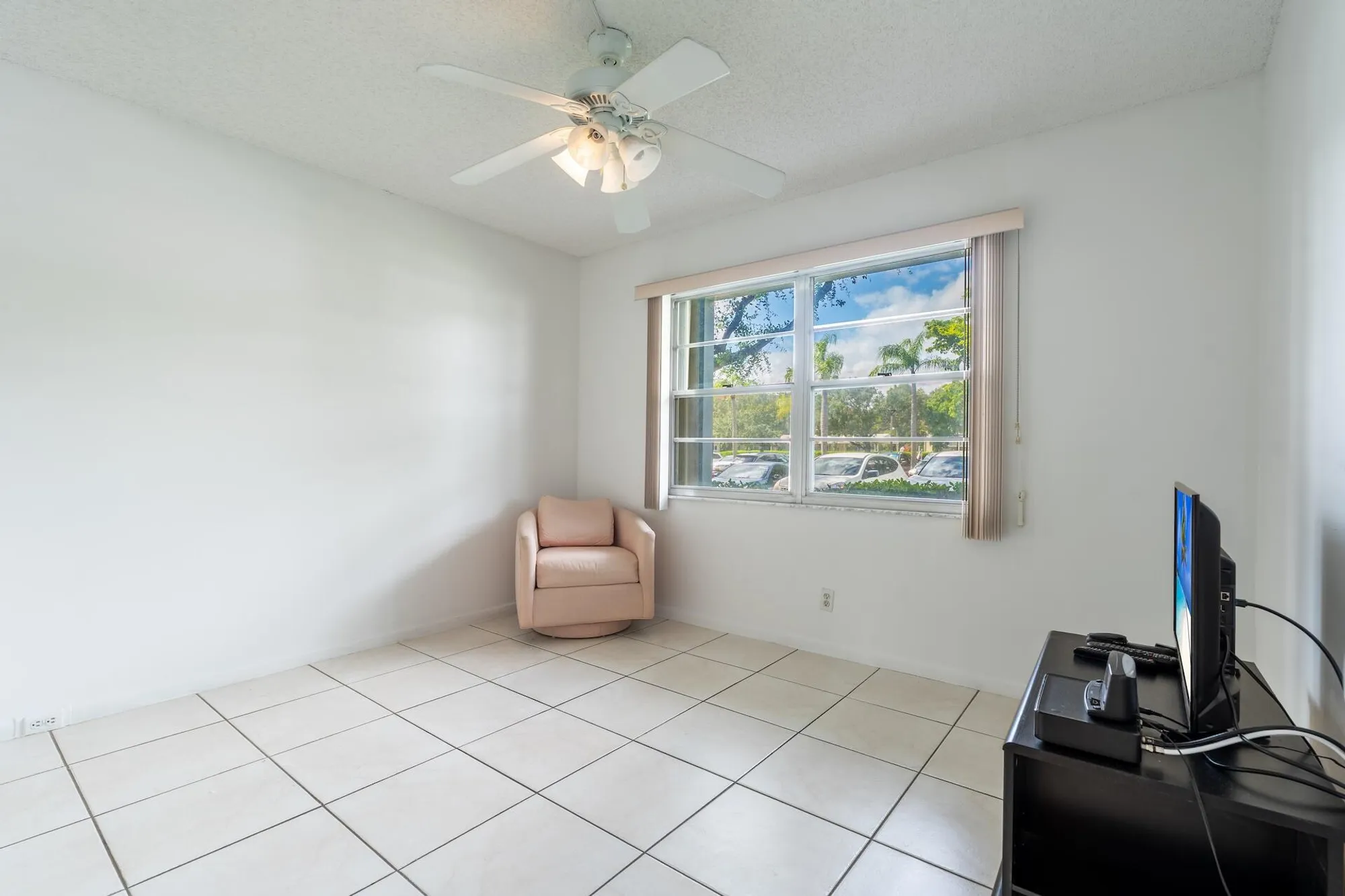 Property Slideshow image 35 of 54 | 1501 sw 134th way 105d, Pembroke Pines, FL, 33027