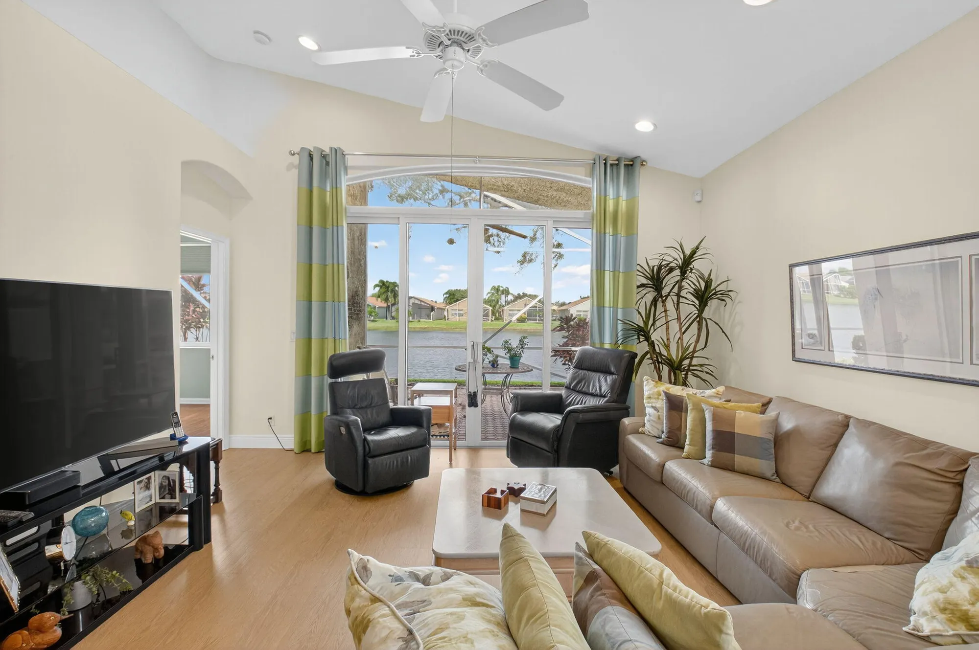 Property Slideshow image 11 of 64 | 7241 cataluna cir, Delray Beach, FL, 33446