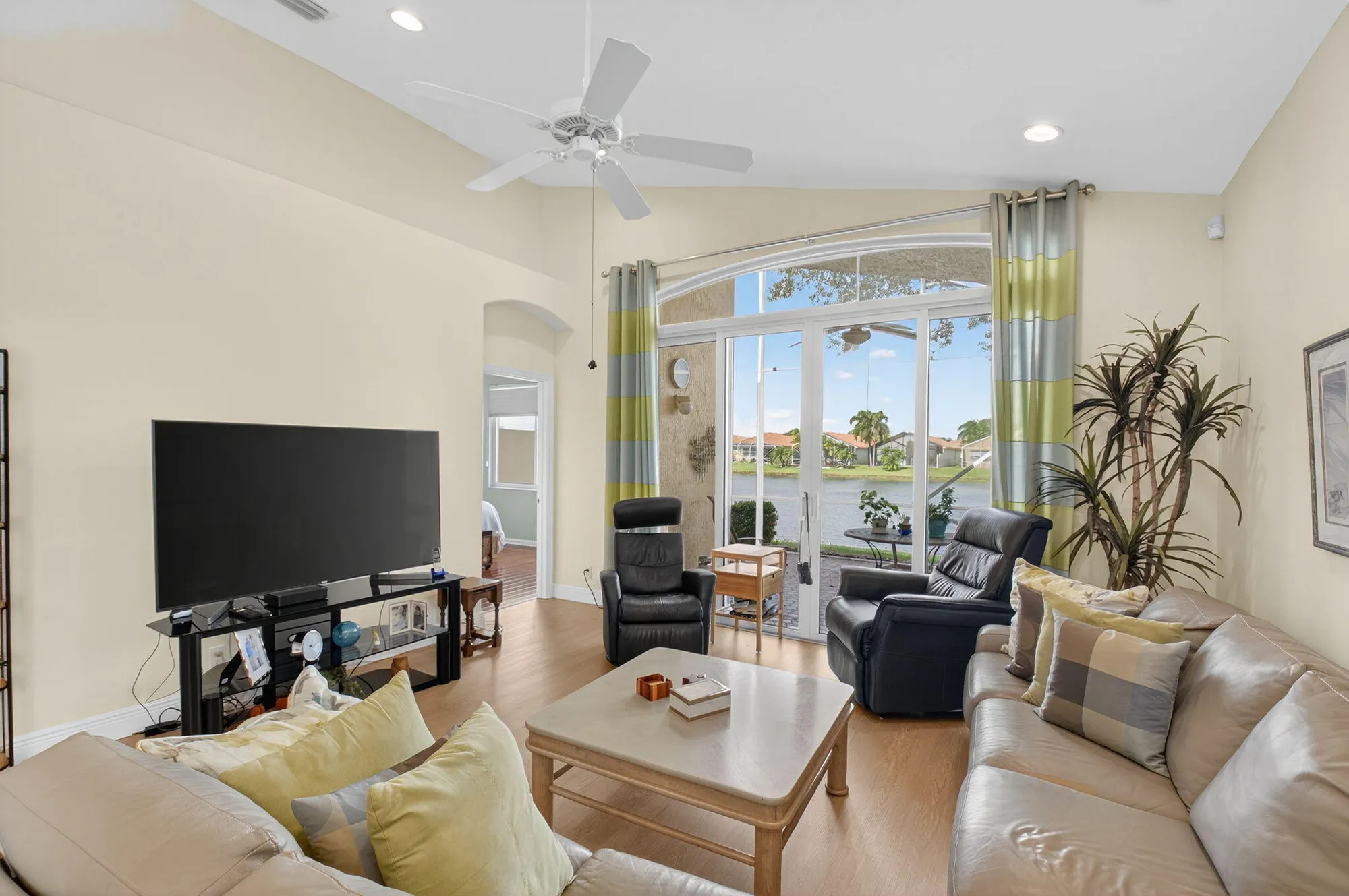 Property Slideshow image 12 of 64 | 7241 cataluna cir, Delray Beach, FL, 33446