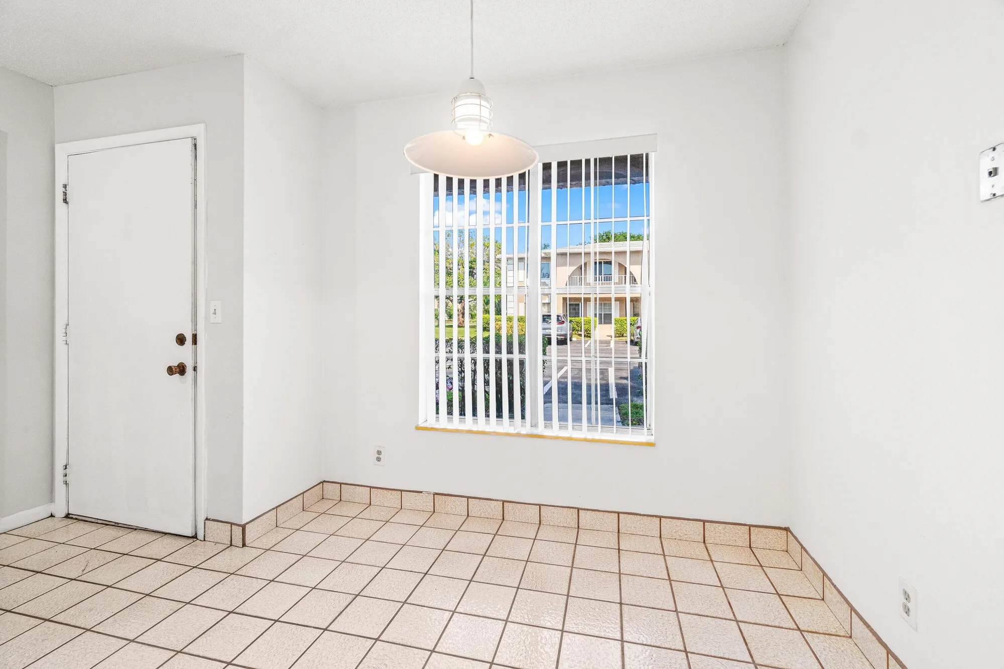 Property Slideshow image 11 of 43 | 13924 via flora d, Delray Beach, FL, 33484
