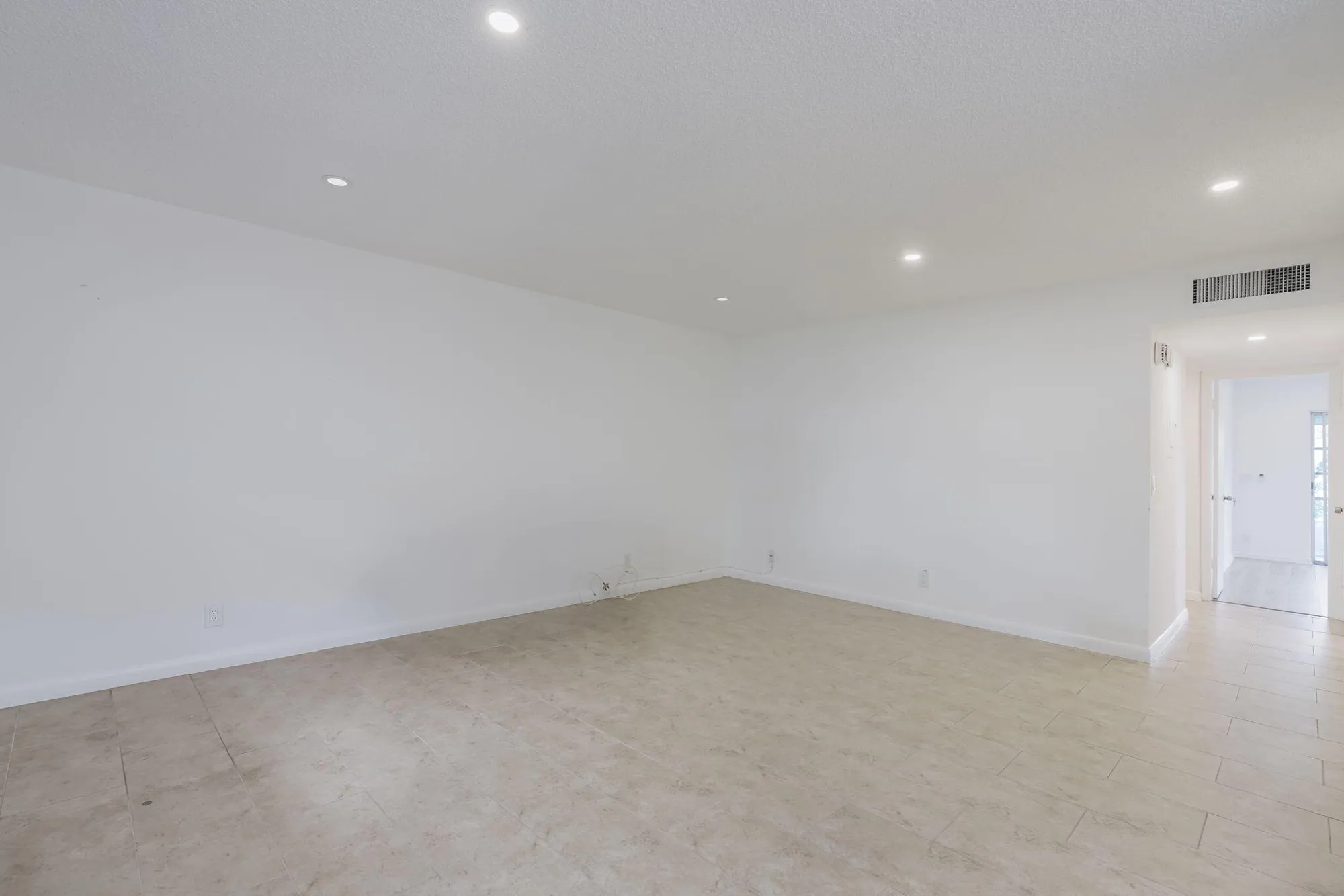 Property Slideshow image 7 of 54 | 902 normandy, Delray Beach, FL, 33484