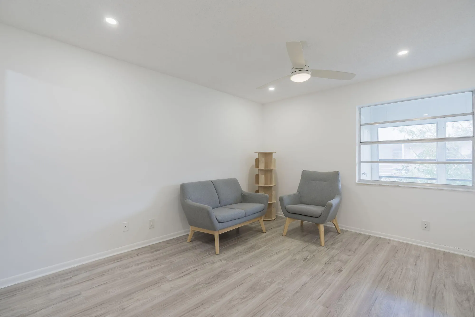 Property Slideshow image 23 of 54 | 902 normandy, Delray Beach, FL, 33484