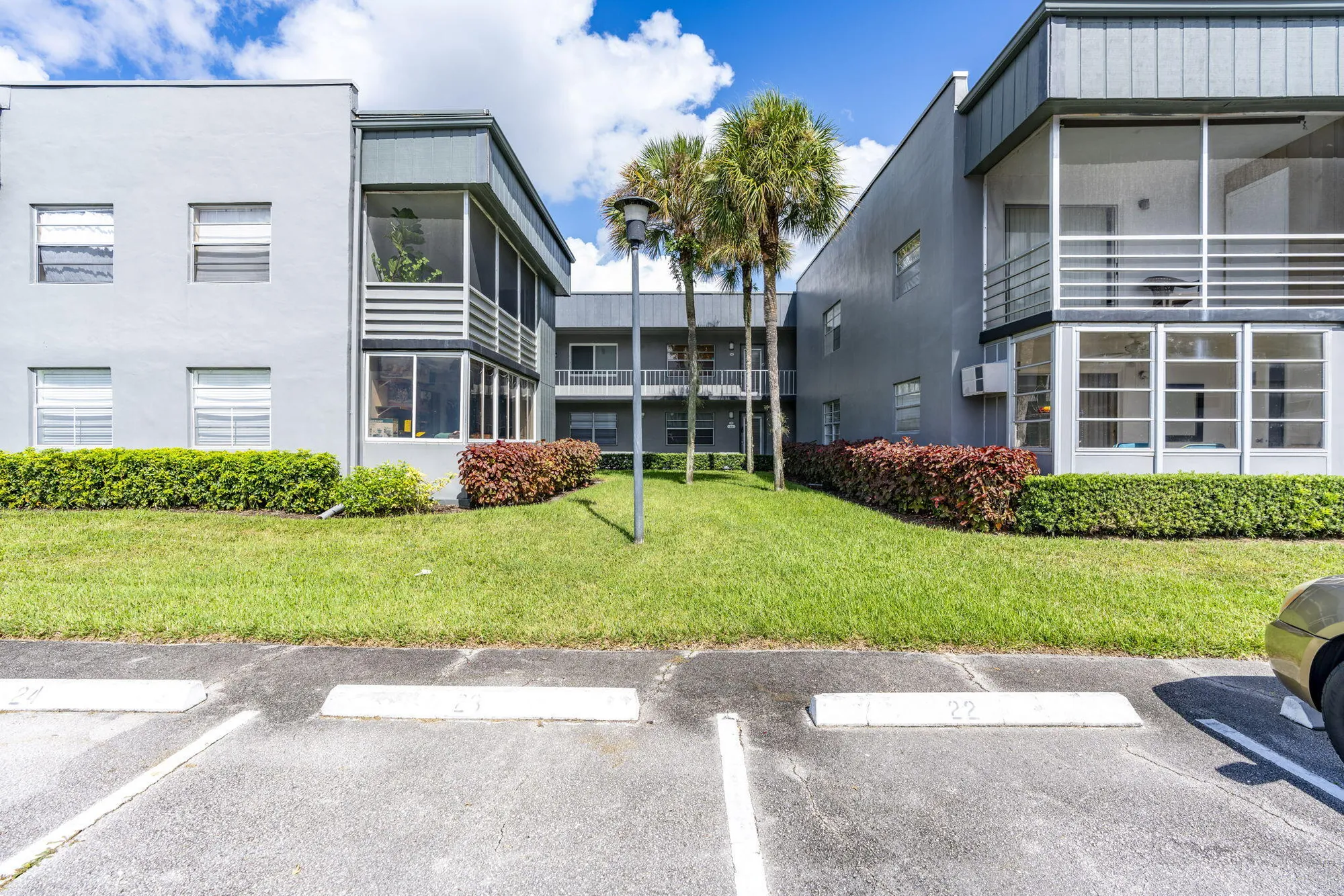 Property Slideshow image 48 of 54 | 902 normandy, Delray Beach, FL, 33484