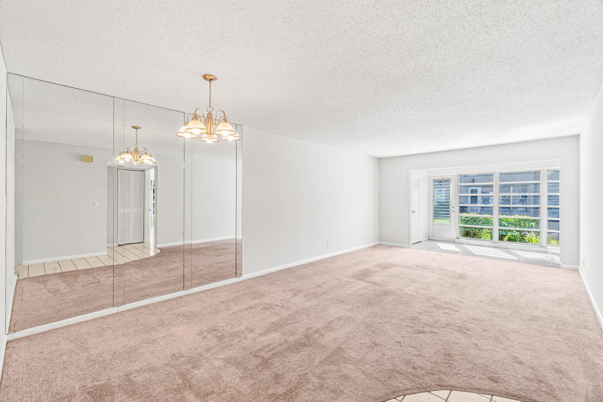 Property Slideshow image 5 of 43 | 13924 via flora d, Delray Beach, FL, 33484