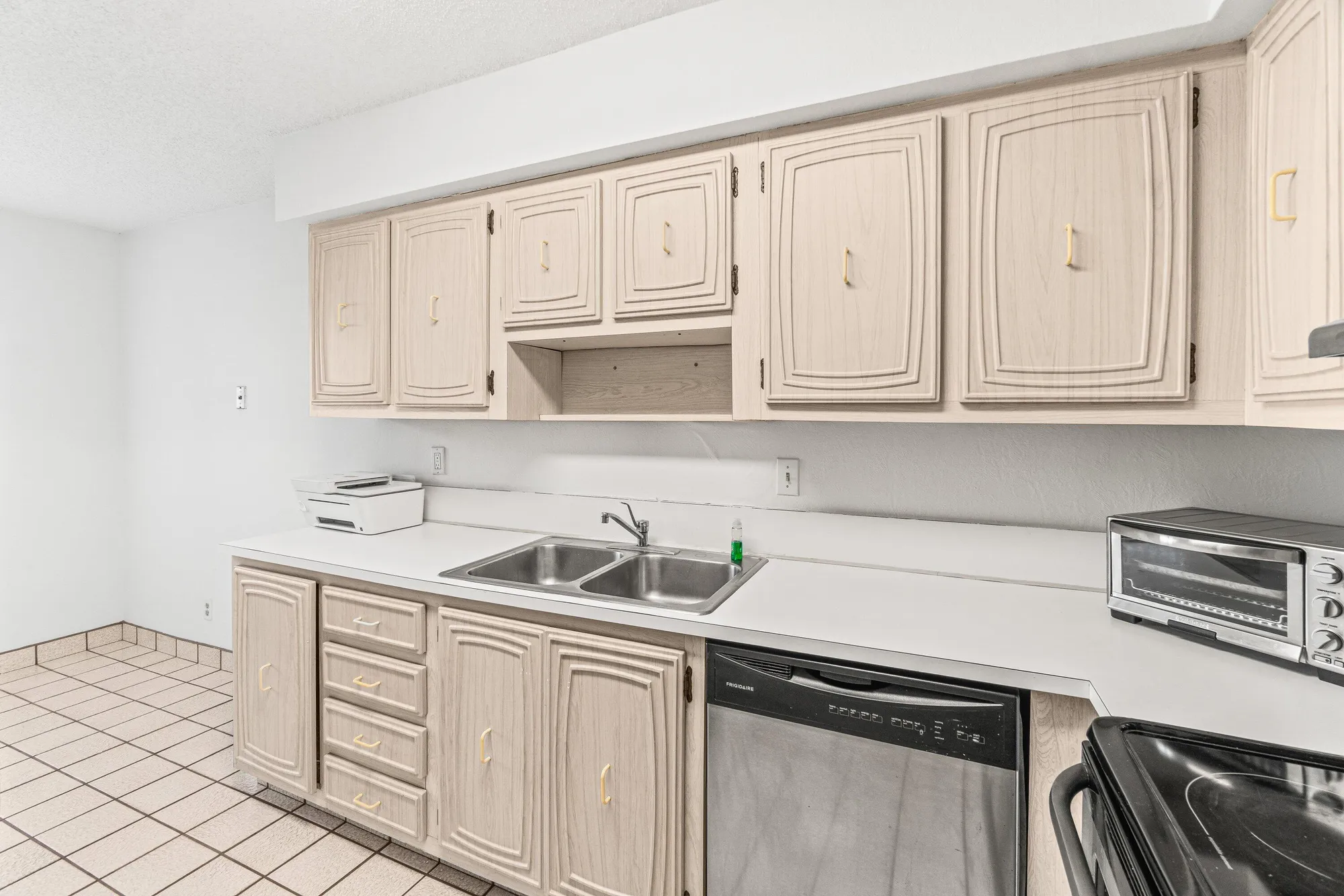 Property Slideshow image 10 of 43 | 13924 via flora d, Delray Beach, FL, 33484