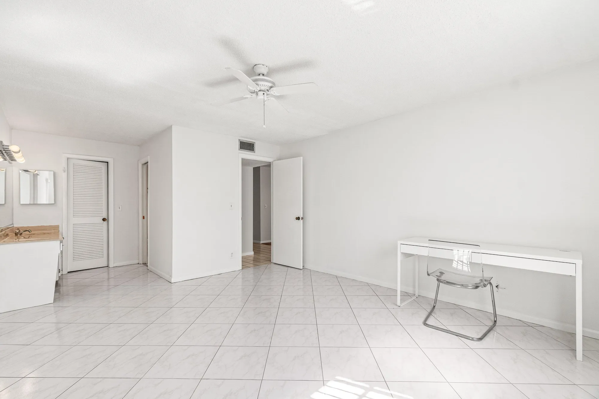 Property Slideshow image 19 of 43 | 13924 via flora d, Delray Beach, FL, 33484