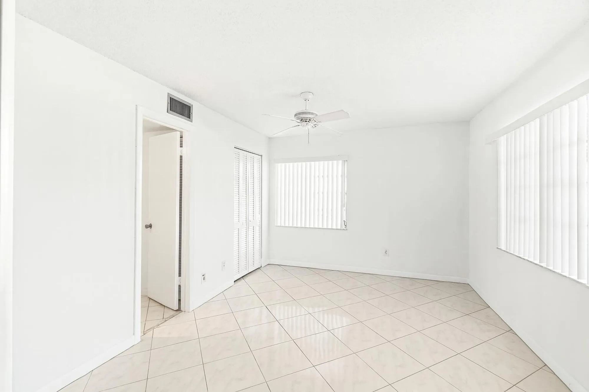 Property Slideshow image 12 of 43 | 13924 via flora d, Delray Beach, FL, 33484