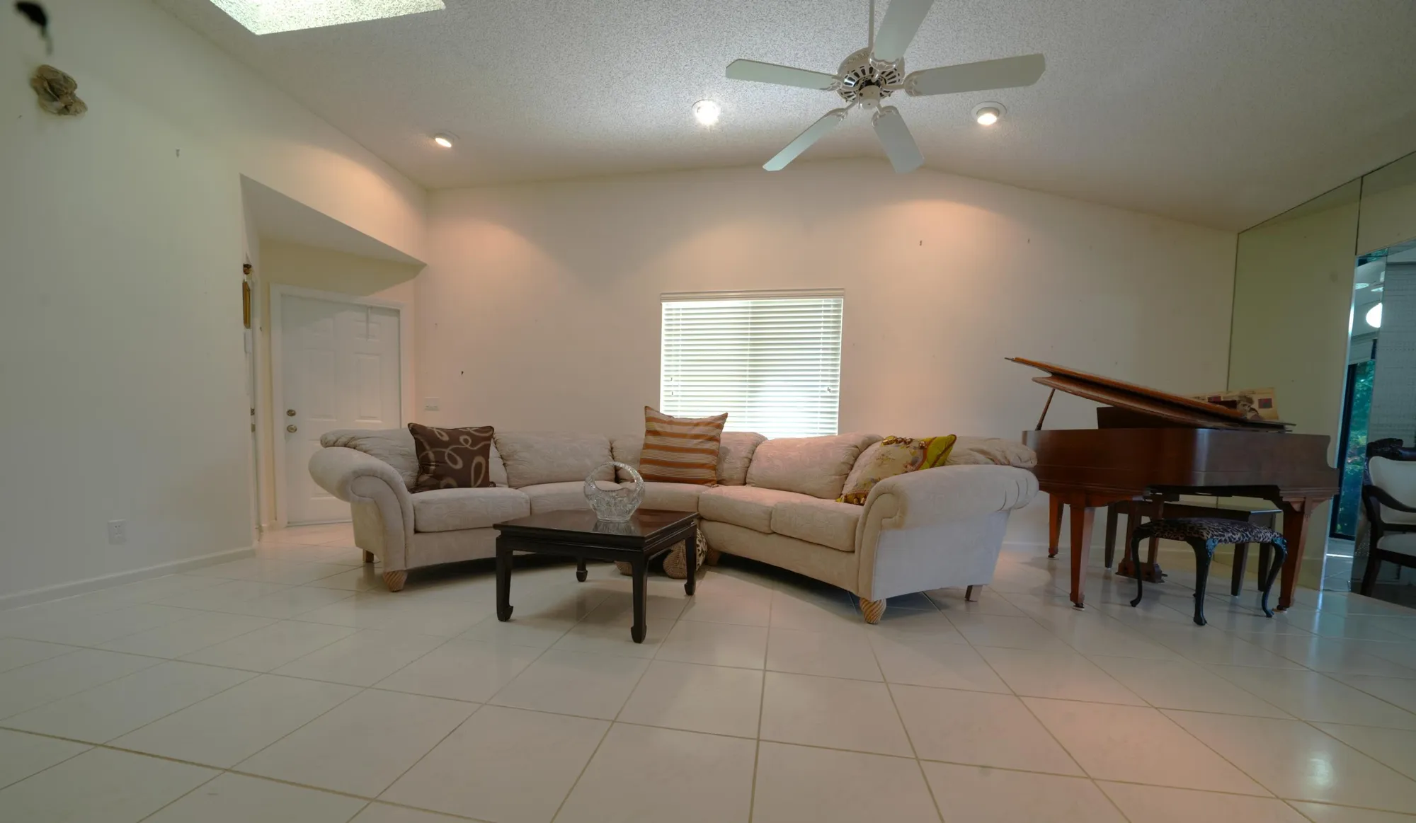 Property Slideshow image 5 of 30 | 10084 cherrywood pl, Boynton Beach, FL, 33437