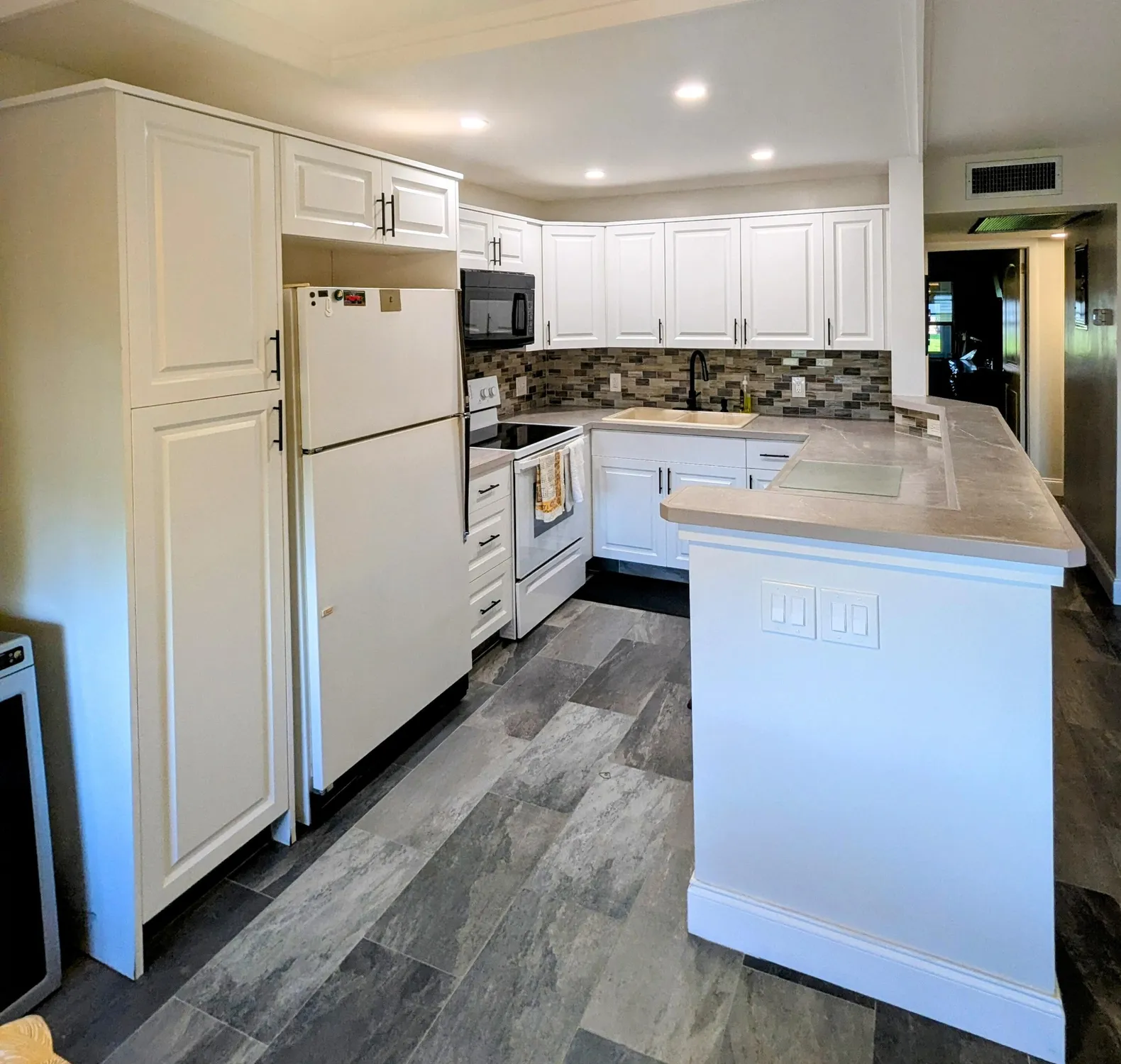 Property Slideshow image 1 of 24 | 7 hastings a, West Palm Beach, FL, 33417