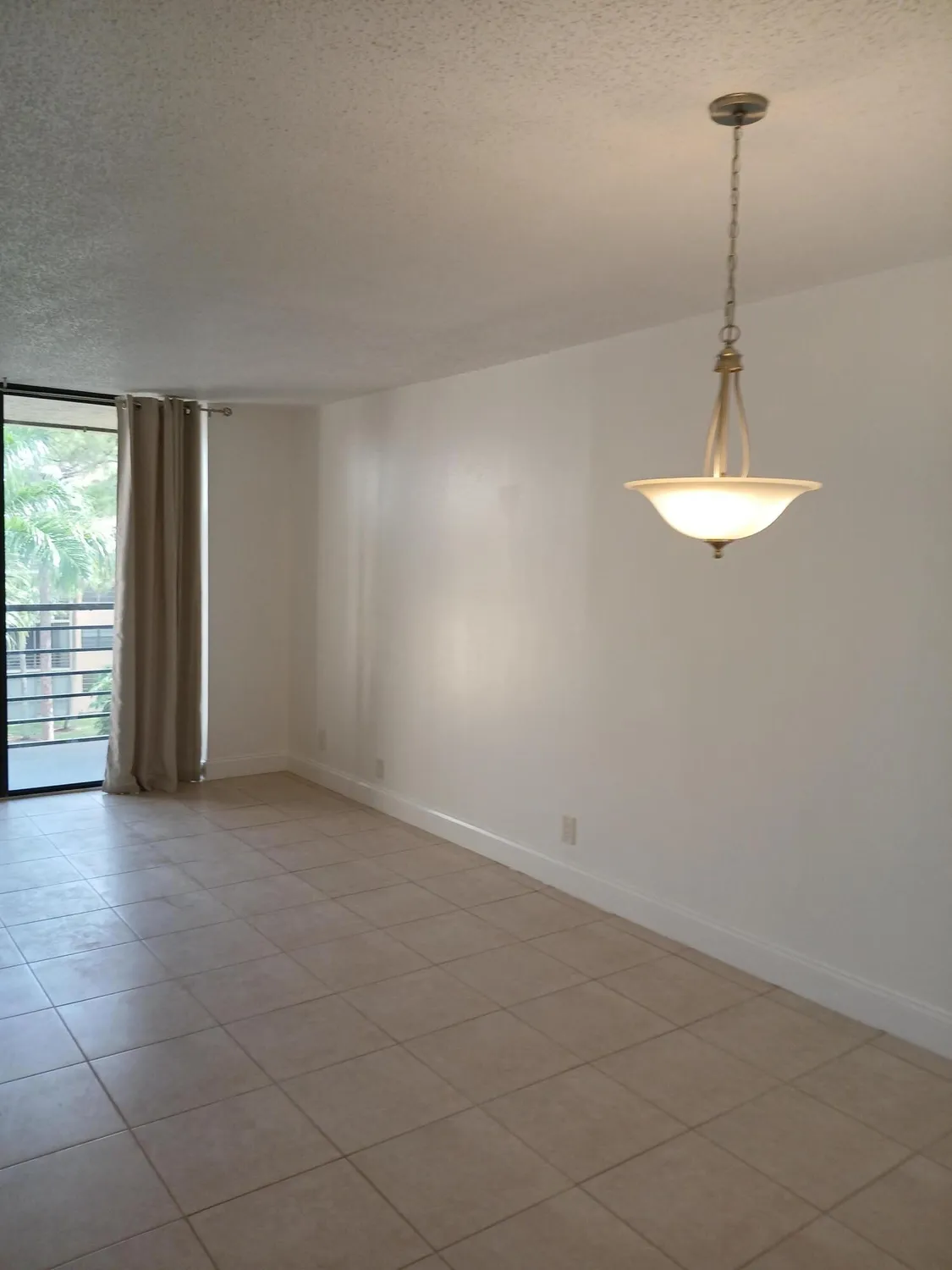 Property Slideshow image 15 of 22 | 4760 lucerne lakes blvd 405, Lake Worth, FL, 33467