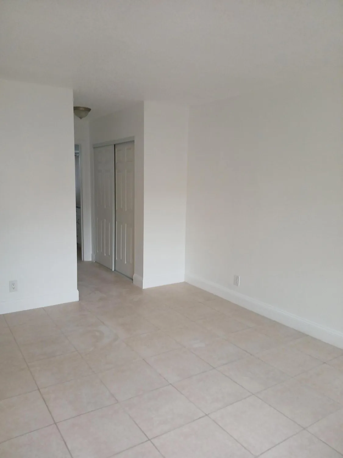 Property Slideshow image 18 of 22 | 4760 lucerne lakes blvd 405, Lake Worth, FL, 33467