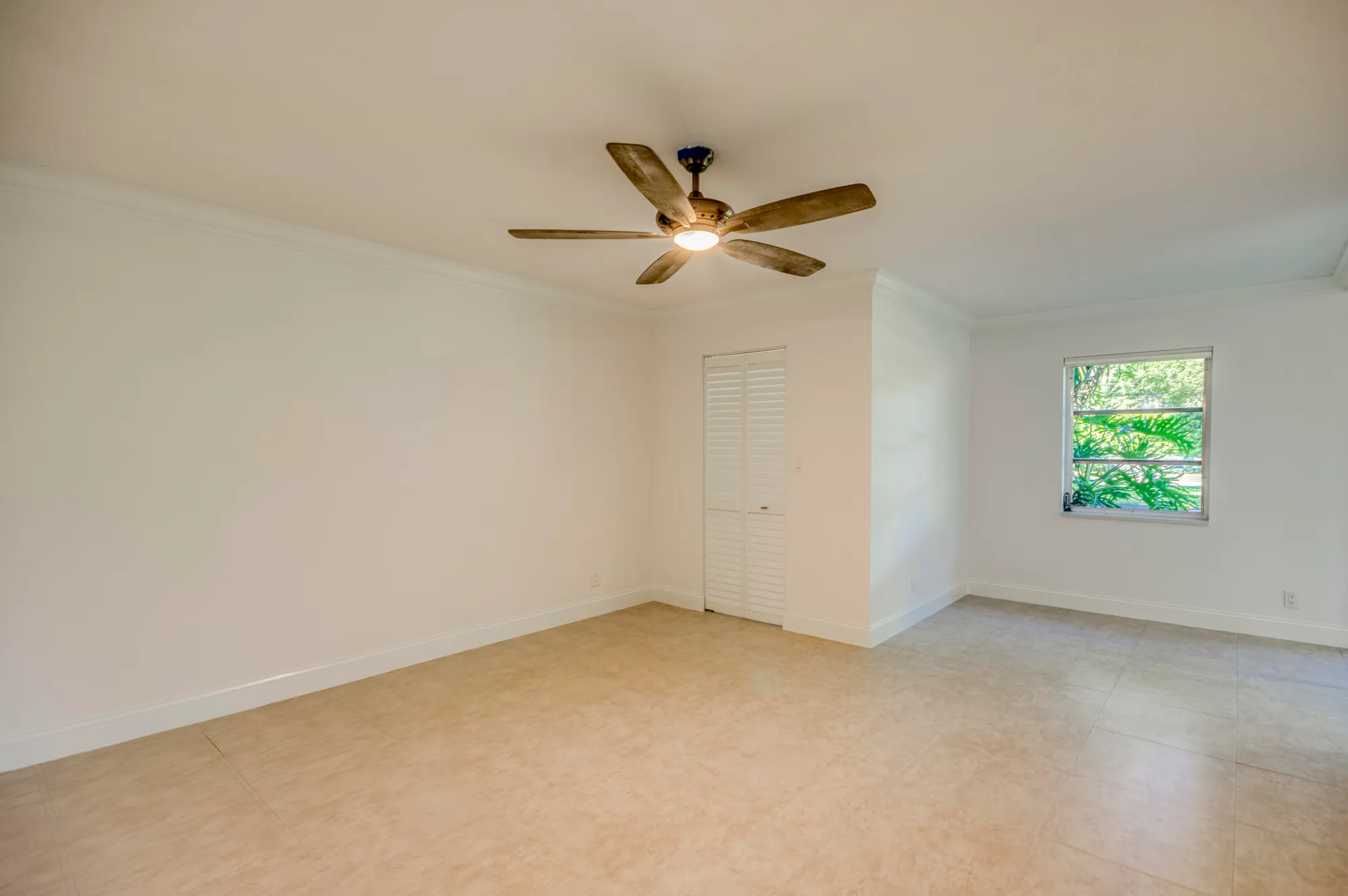 Property Slideshow image 11 of 39 | 6865 huntington ln apt 105, Delray Beach, FL, 33446