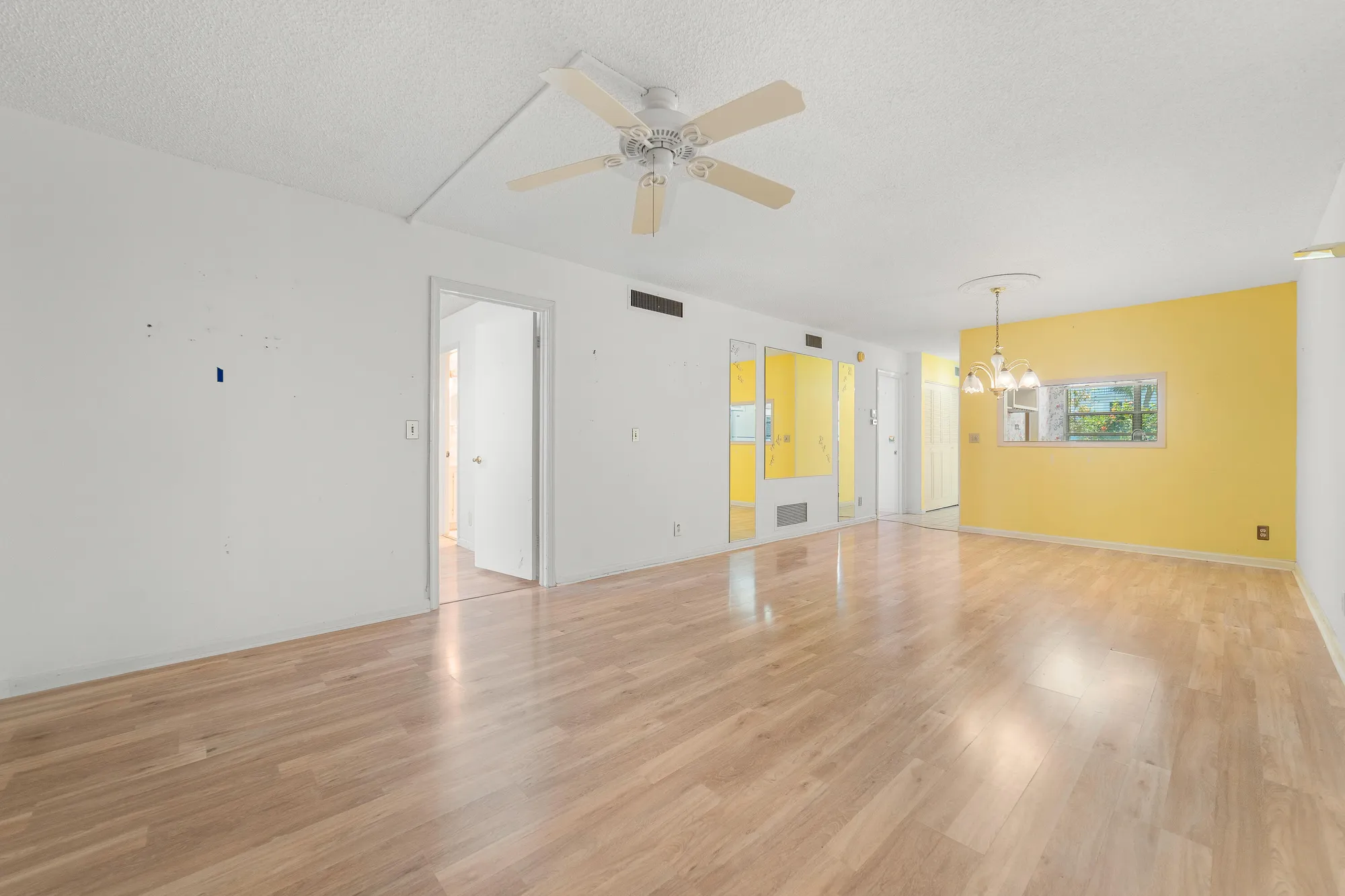 Property Slideshow image 5 of 27 | 2006 s federal hwy 106, Boynton Beach, FL, 33435