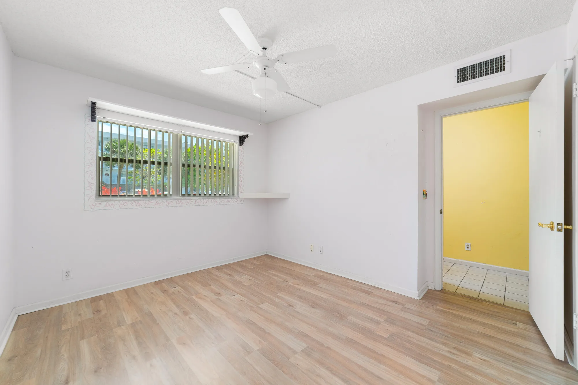 Property Slideshow image 15 of 27 | 2006 s federal hwy 106, Boynton Beach, FL, 33435