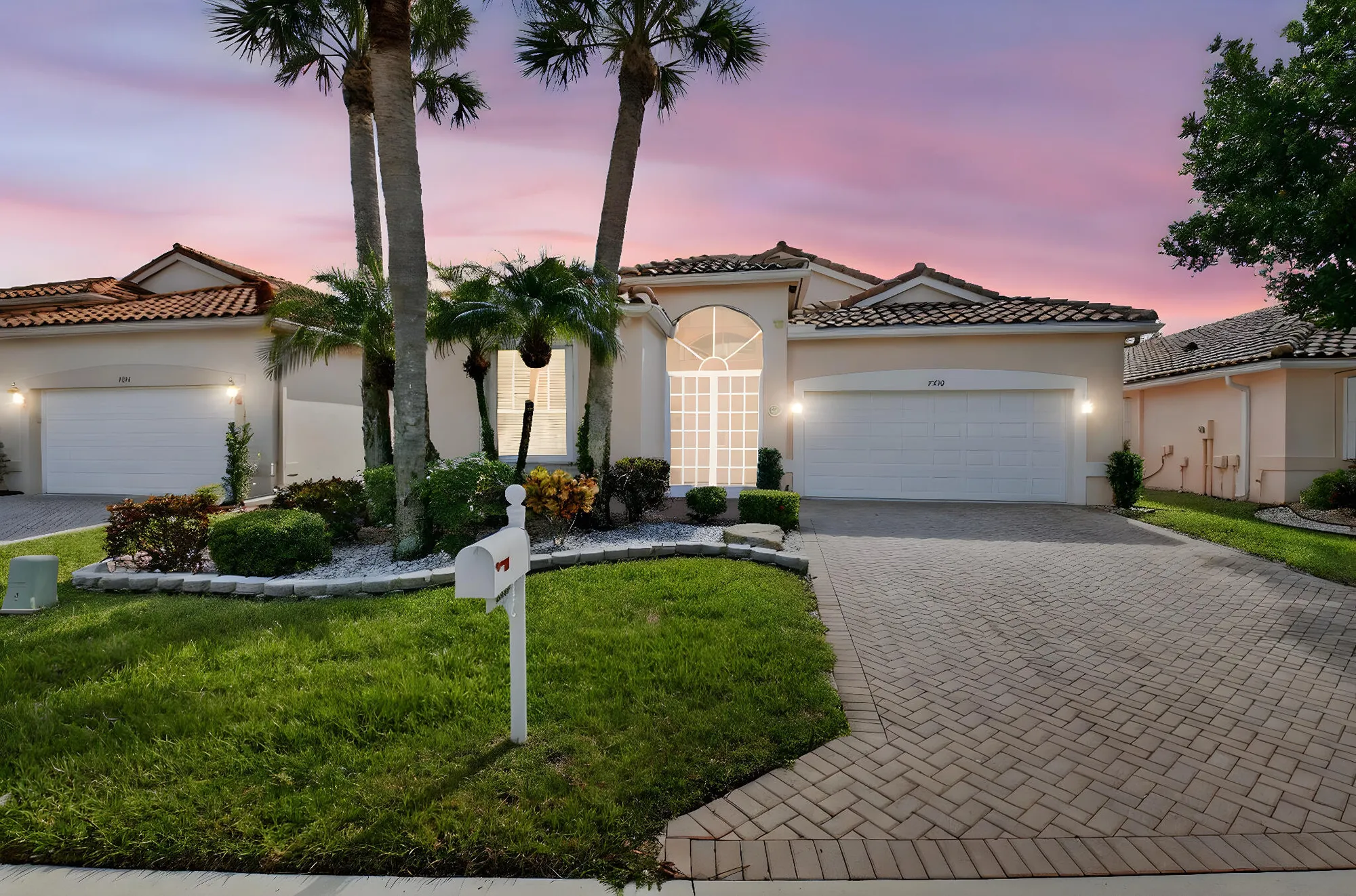 Property Slideshow image 3 of 83 | 5300 grey birch ln, Boynton Beach, FL, 33437