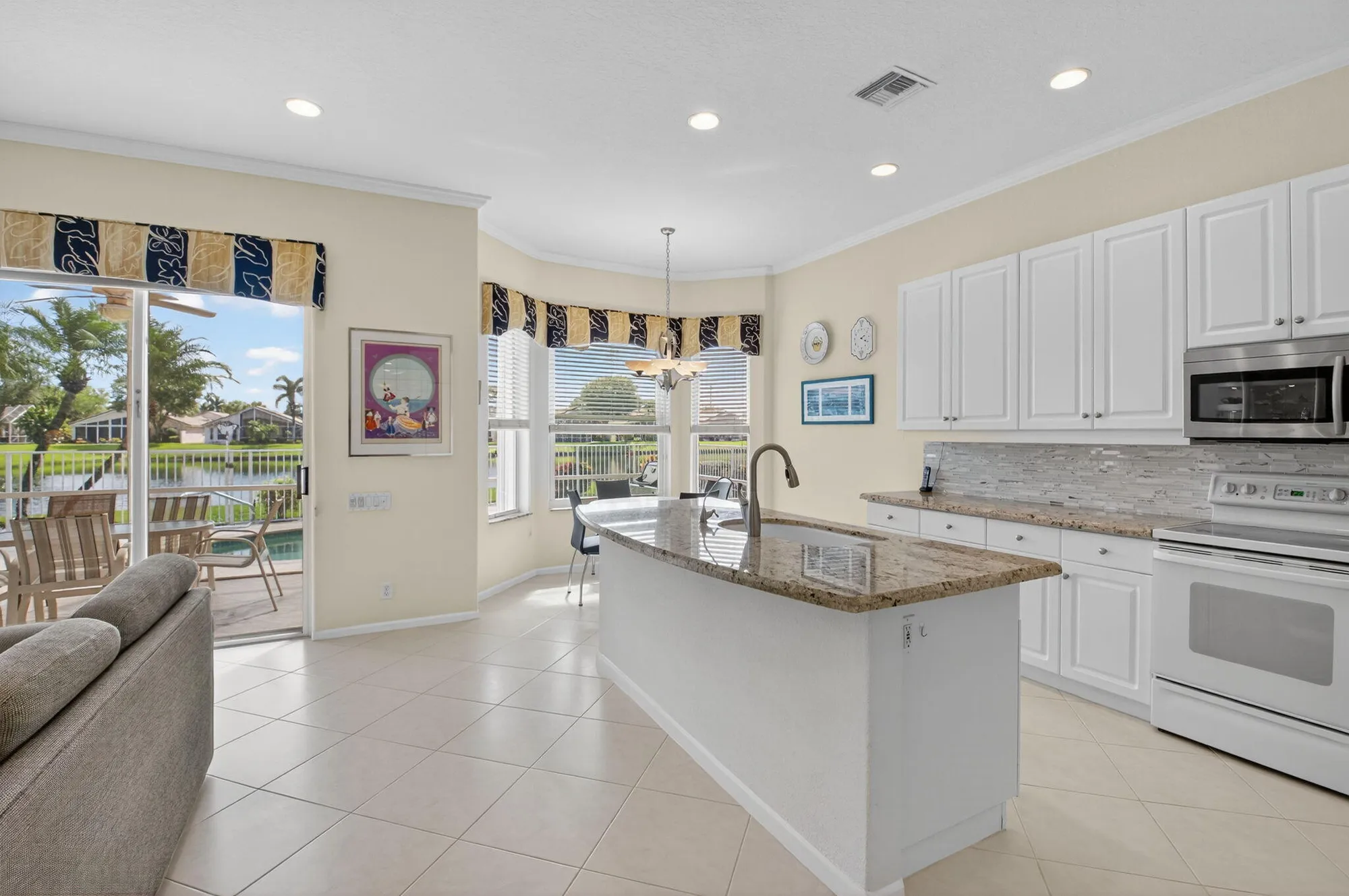 Property Slideshow image 13 of 83 | 5300 grey birch ln, Boynton Beach, FL, 33437