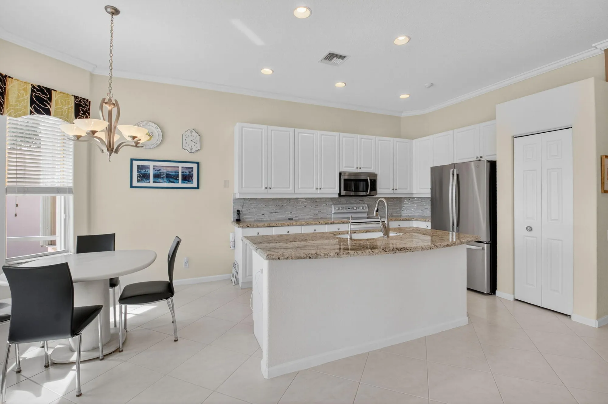 Property Slideshow image 14 of 83 | 5300 grey birch ln, Boynton Beach, FL, 33437