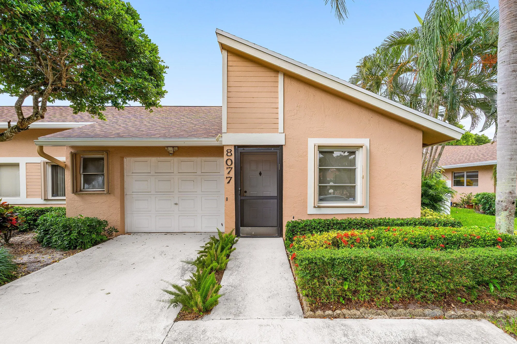 Property Slideshow image 1 of 35 | 8077 springtree rd d, Boca Raton, FL, 33496