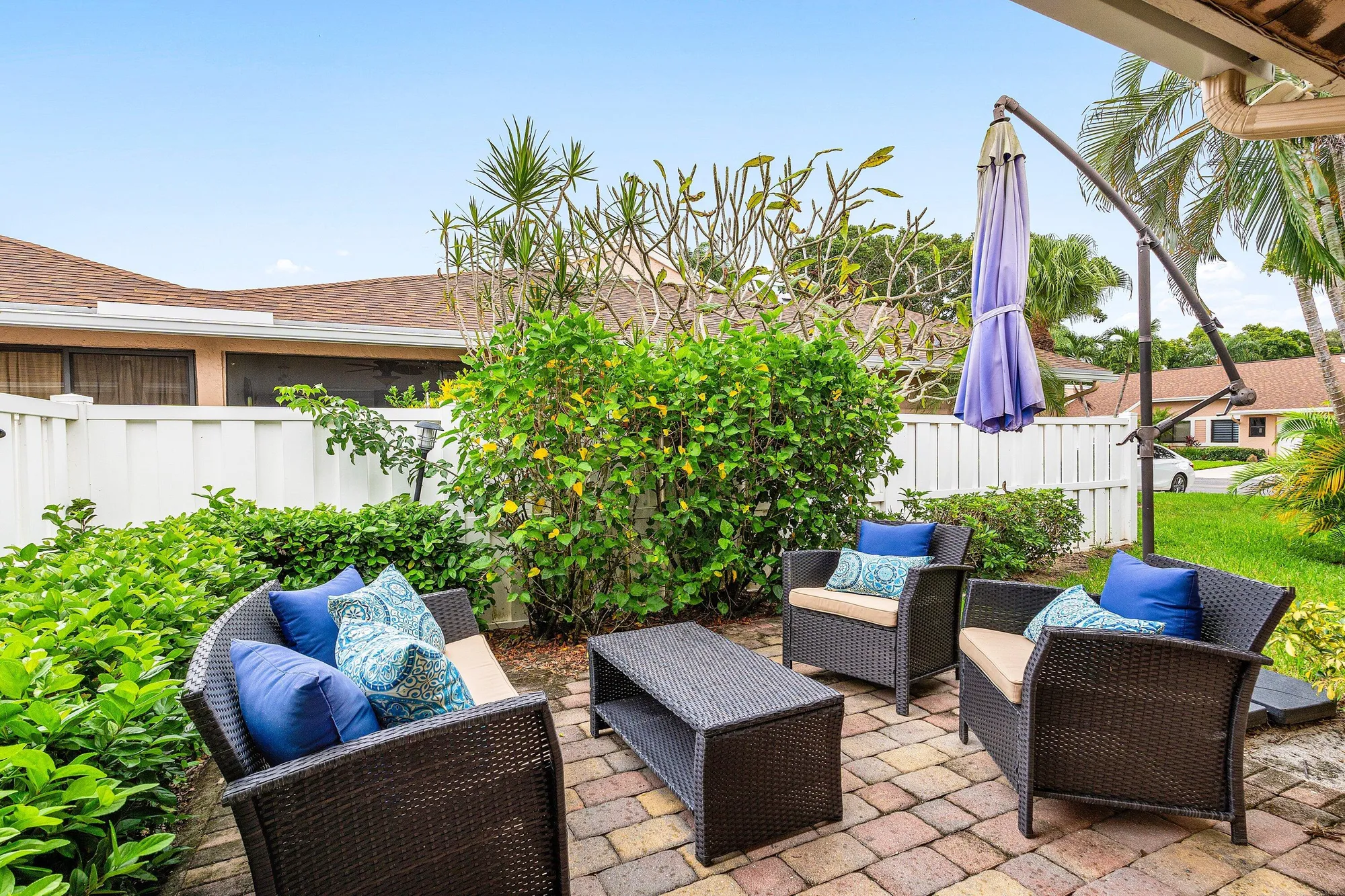 Property Slideshow image 22 of 35 | 8077 springtree rd d, Boca Raton, FL, 33496