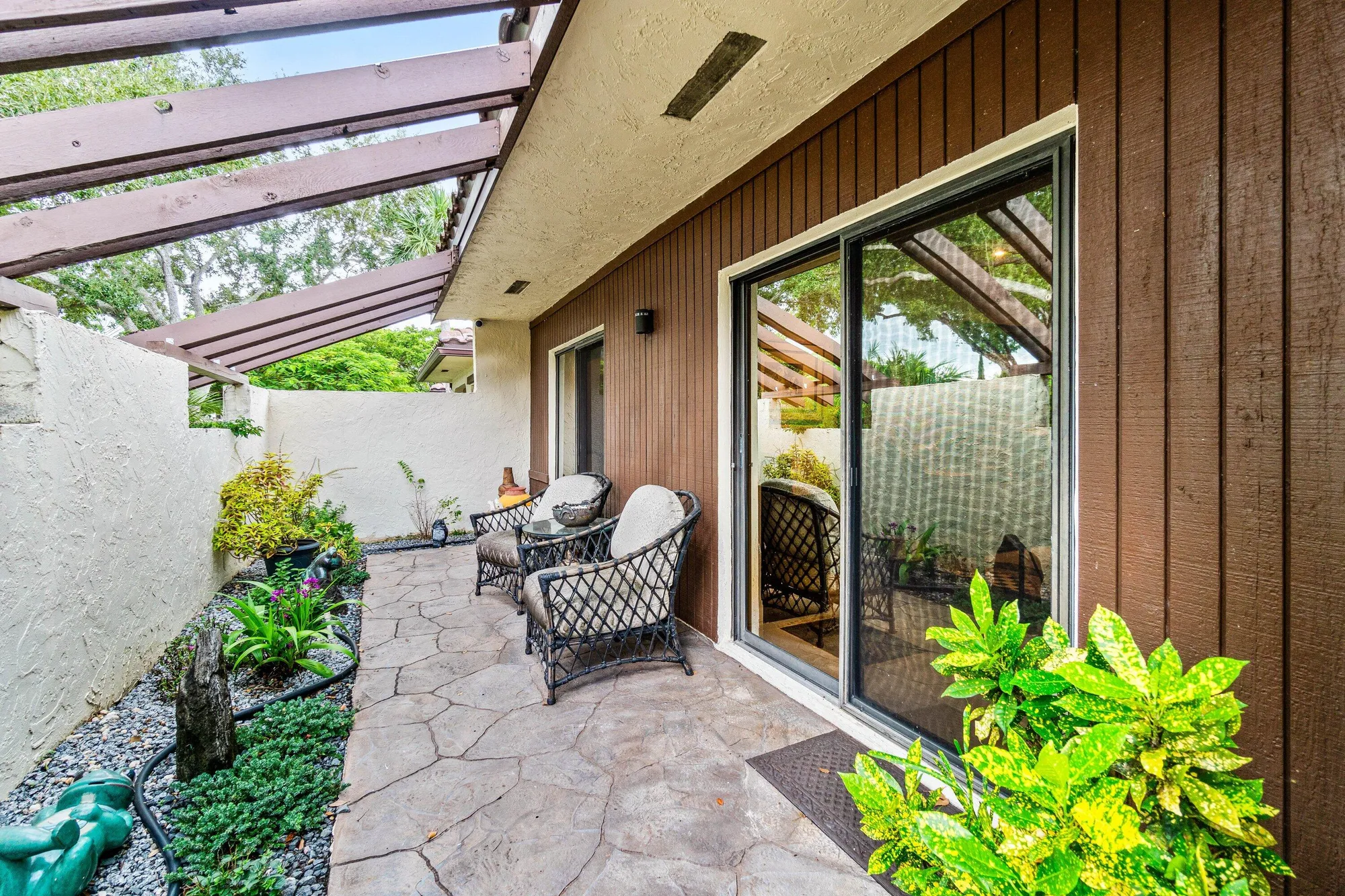 Property Slideshow image 4 of 46 | 21693 arriba real # 24-b, Boca Raton, FL, 33433