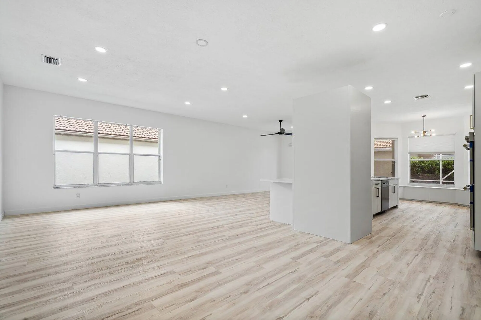 Property Slideshow image 8 of 63 | 11900 mataro ave, Boynton Beach, FL, 33437