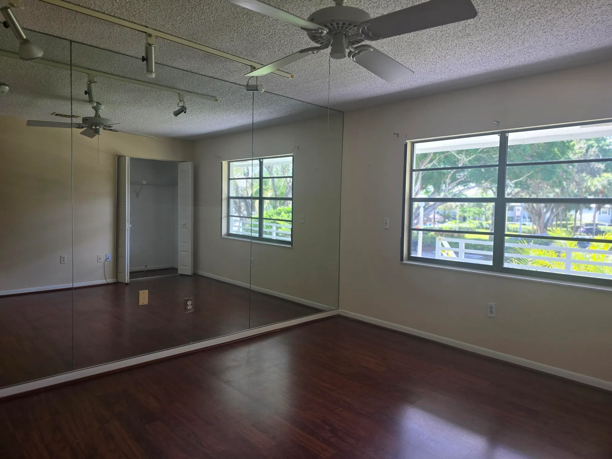 Property Slideshow image 6 of 24 | 32 southport ln b, Boynton Beach, FL, 33436