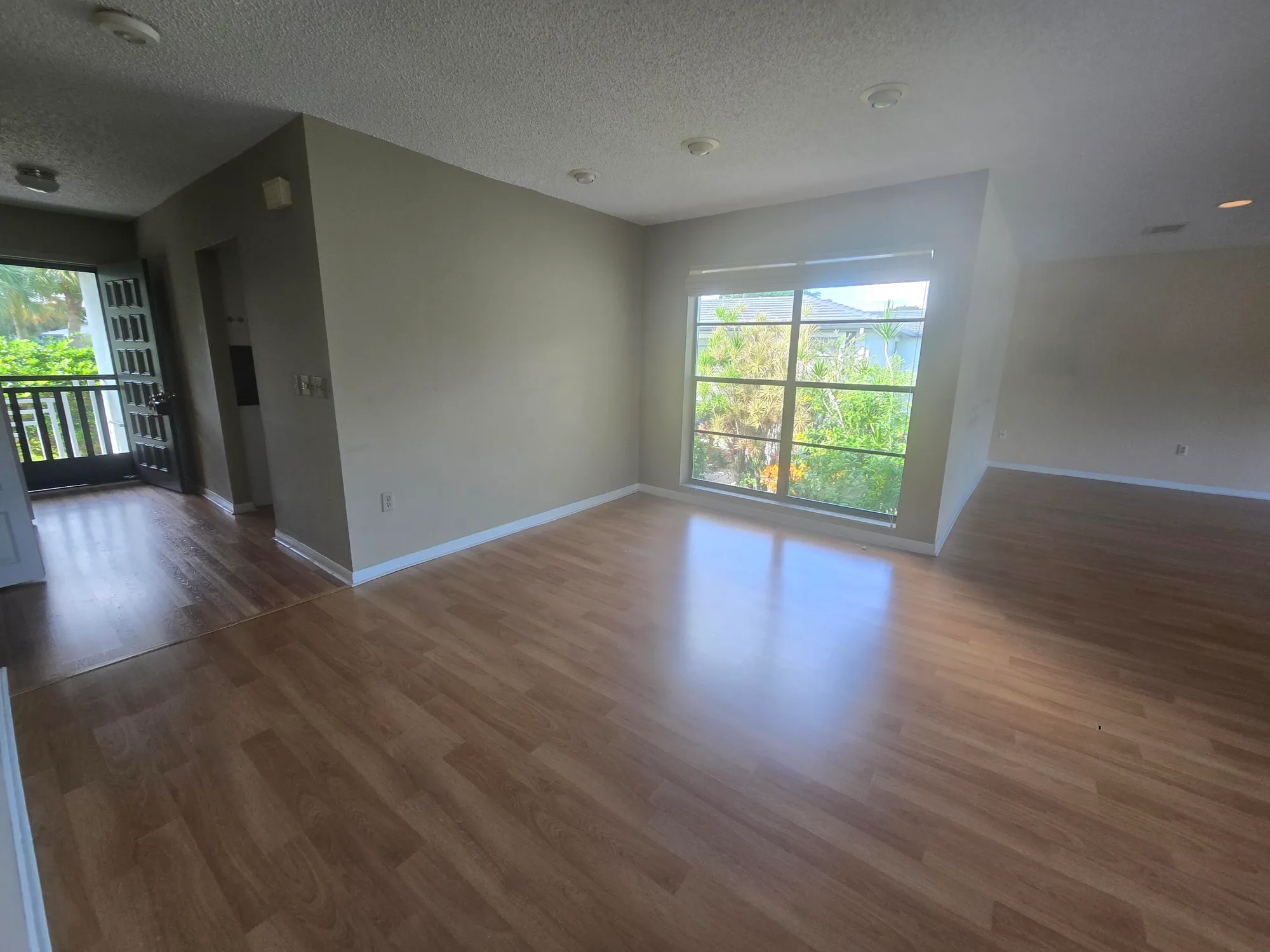 Property Slideshow image 12 of 24 | 32 southport ln b, Boynton Beach, FL, 33436