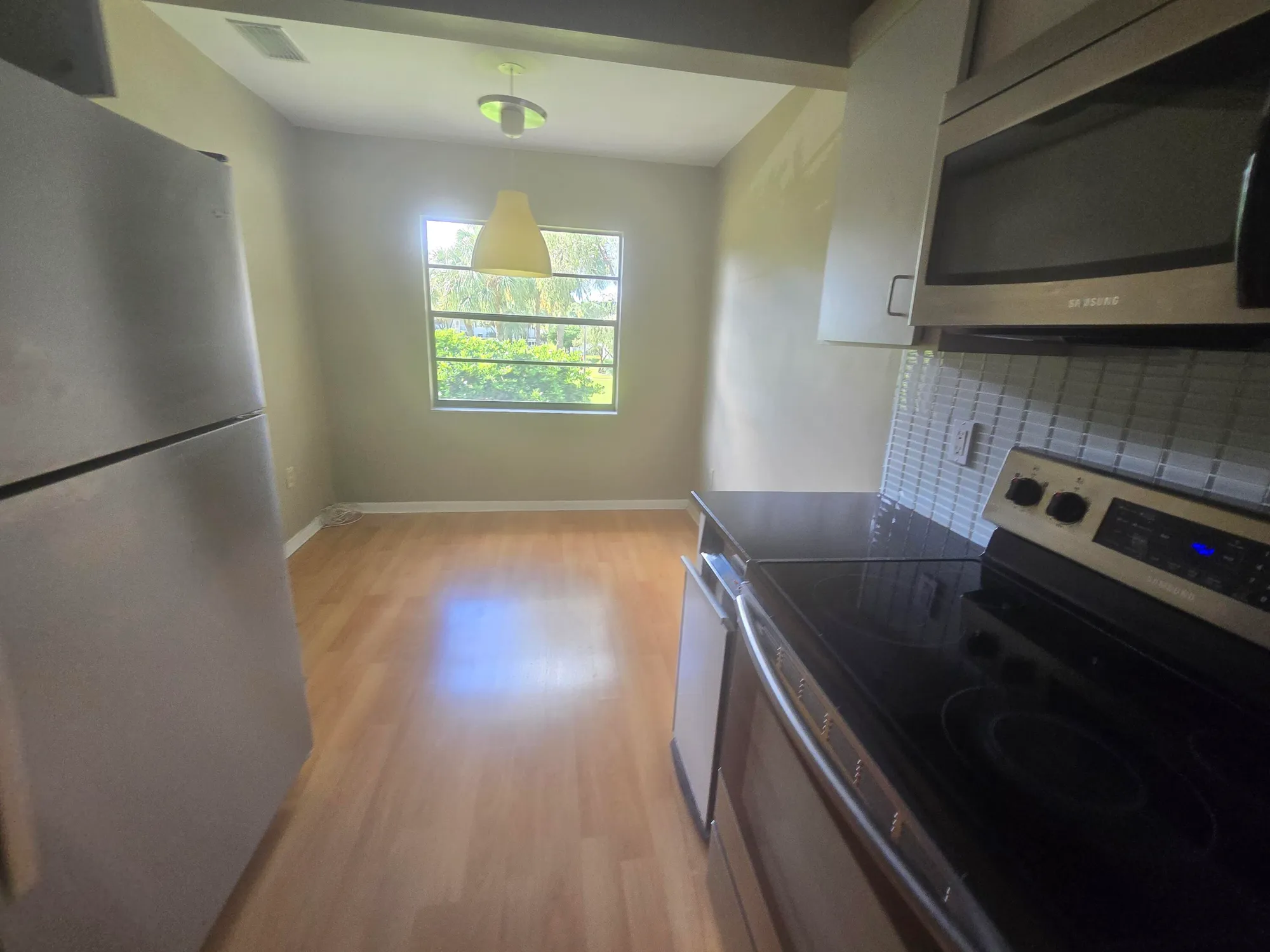 Property Slideshow image 19 of 24 | 32 southport ln b, Boynton Beach, FL, 33436