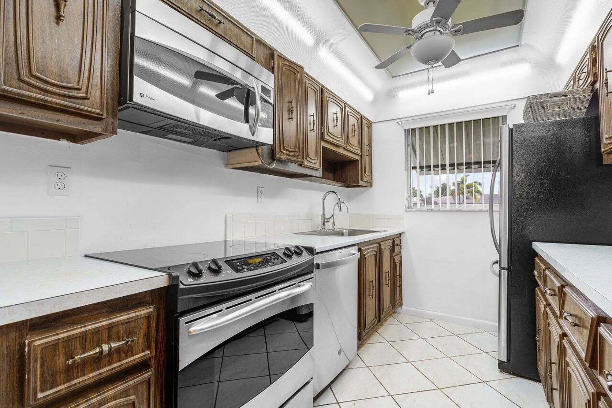 Property Slideshow image 15 of 34 | 510 high point dr c, Delray Beach, FL, 33445