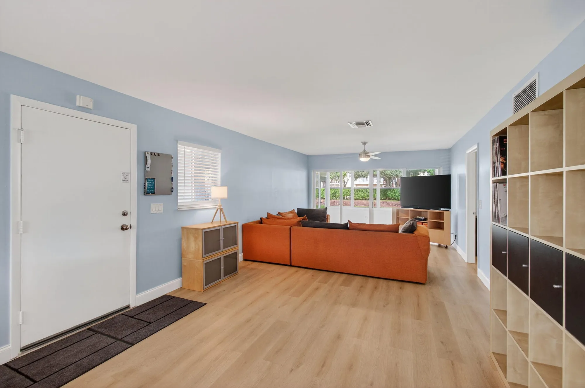 Property Slideshow image 10 of 60 | 632 hummingbird ln, Delray Beach, FL, 33445