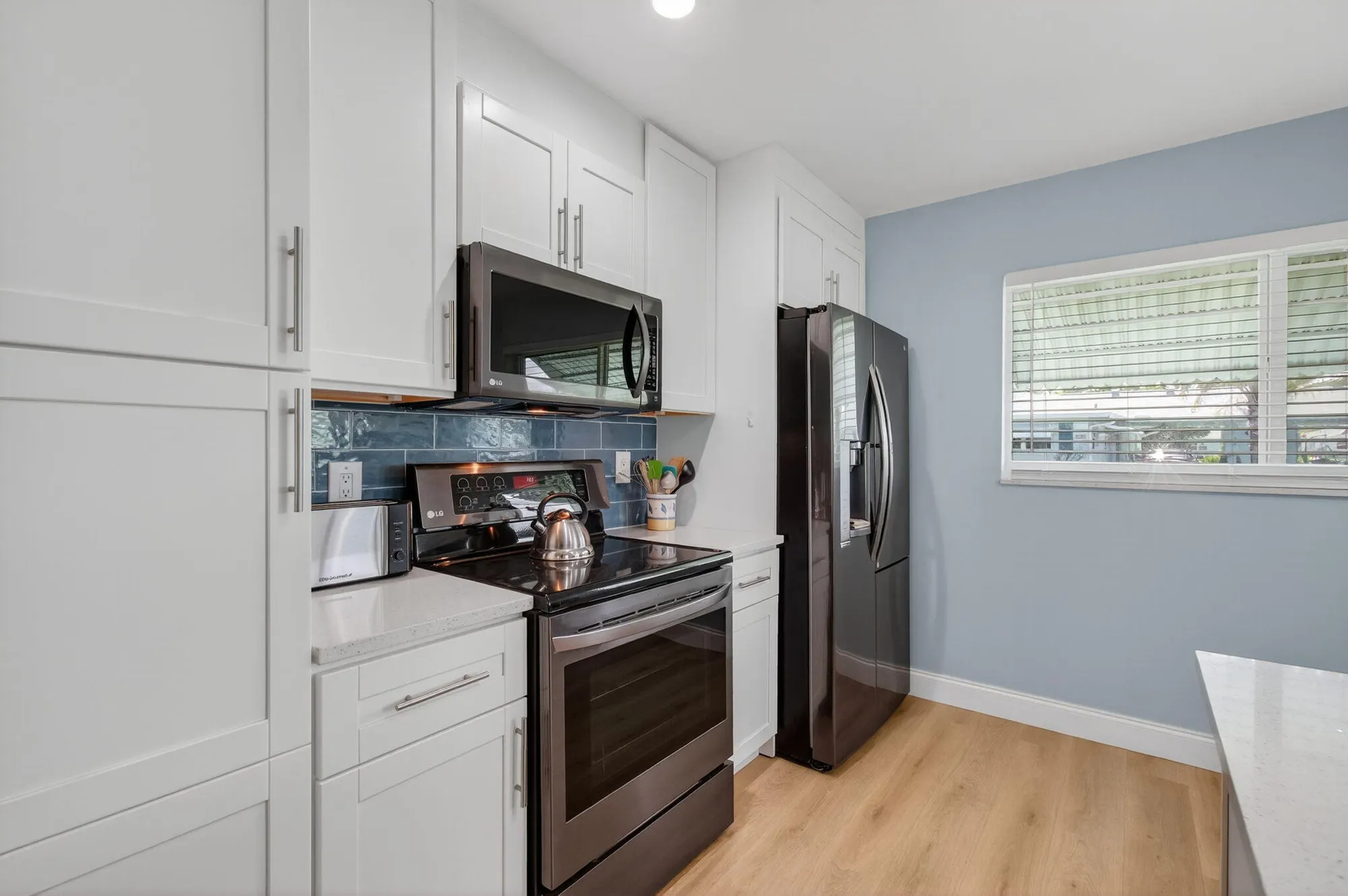 Property Slideshow image 18 of 60 | 632 hummingbird ln, Delray Beach, FL, 33445