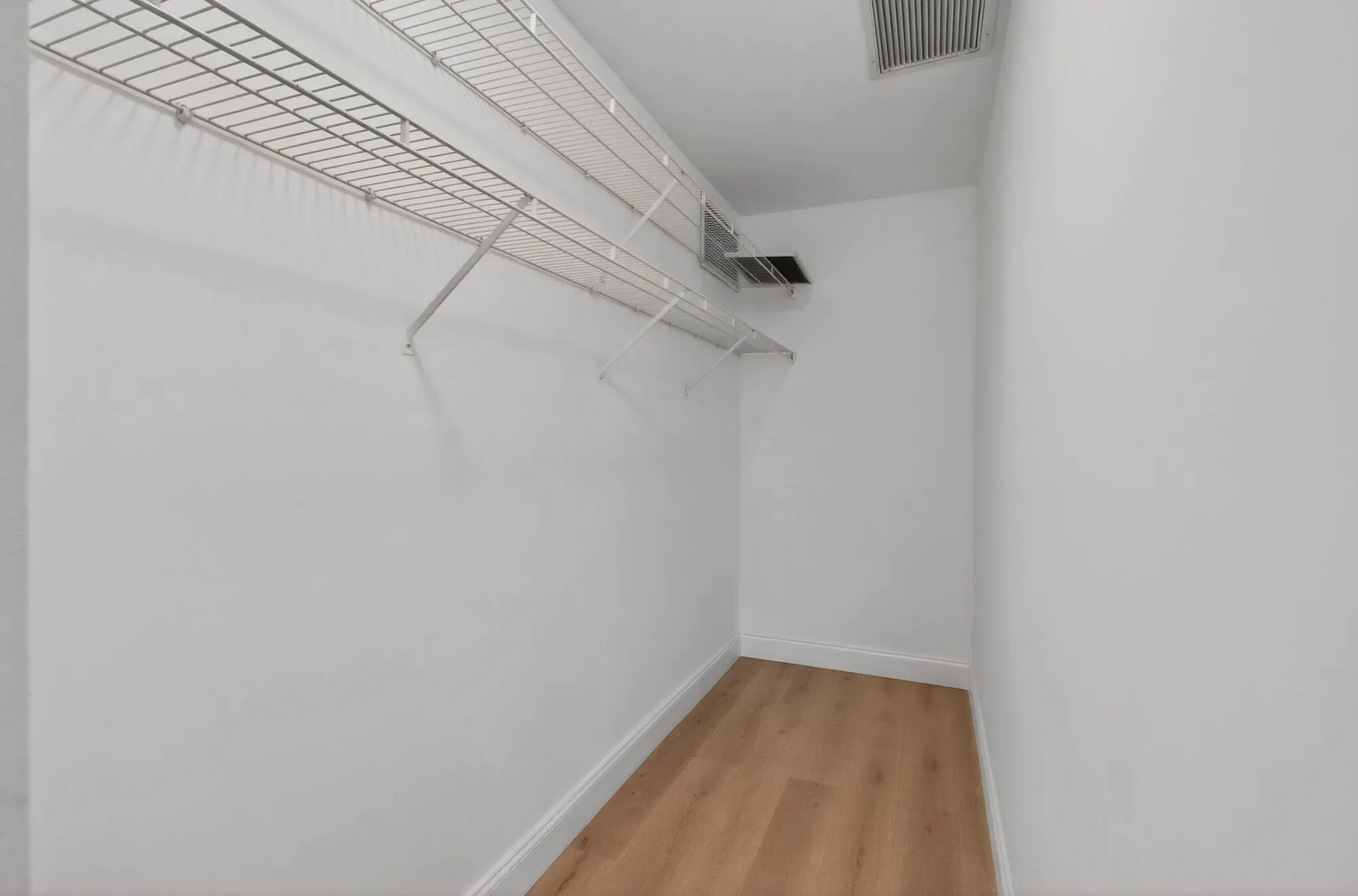 Property Slideshow image 35 of 60 | 632 hummingbird ln, Delray Beach, FL, 33445