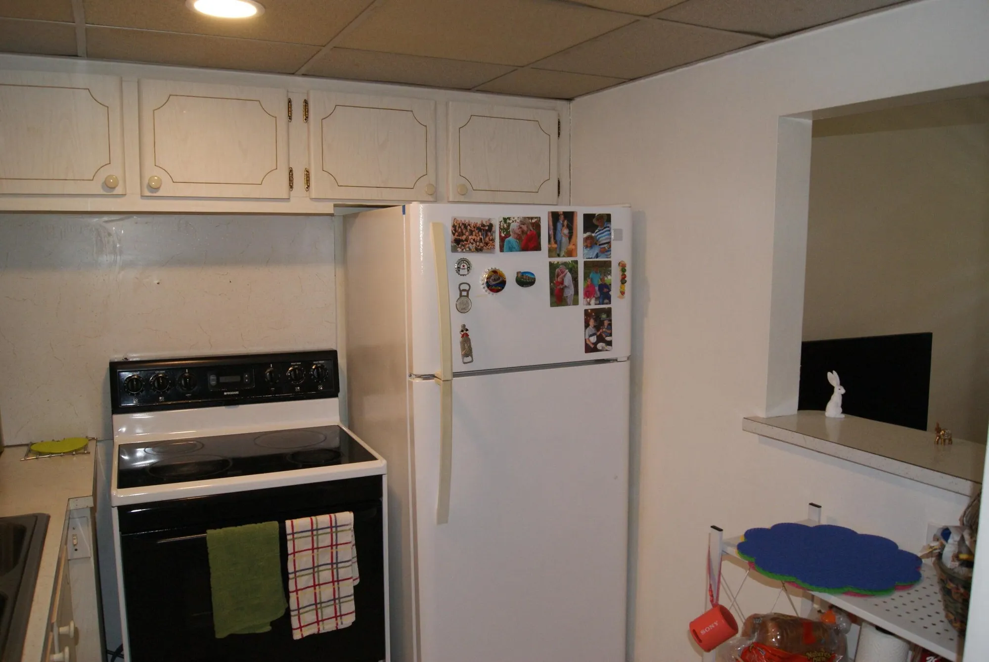 Property Slideshow image 6 of 12 | 215 sheffield i, West Palm Beach, FL, 33417